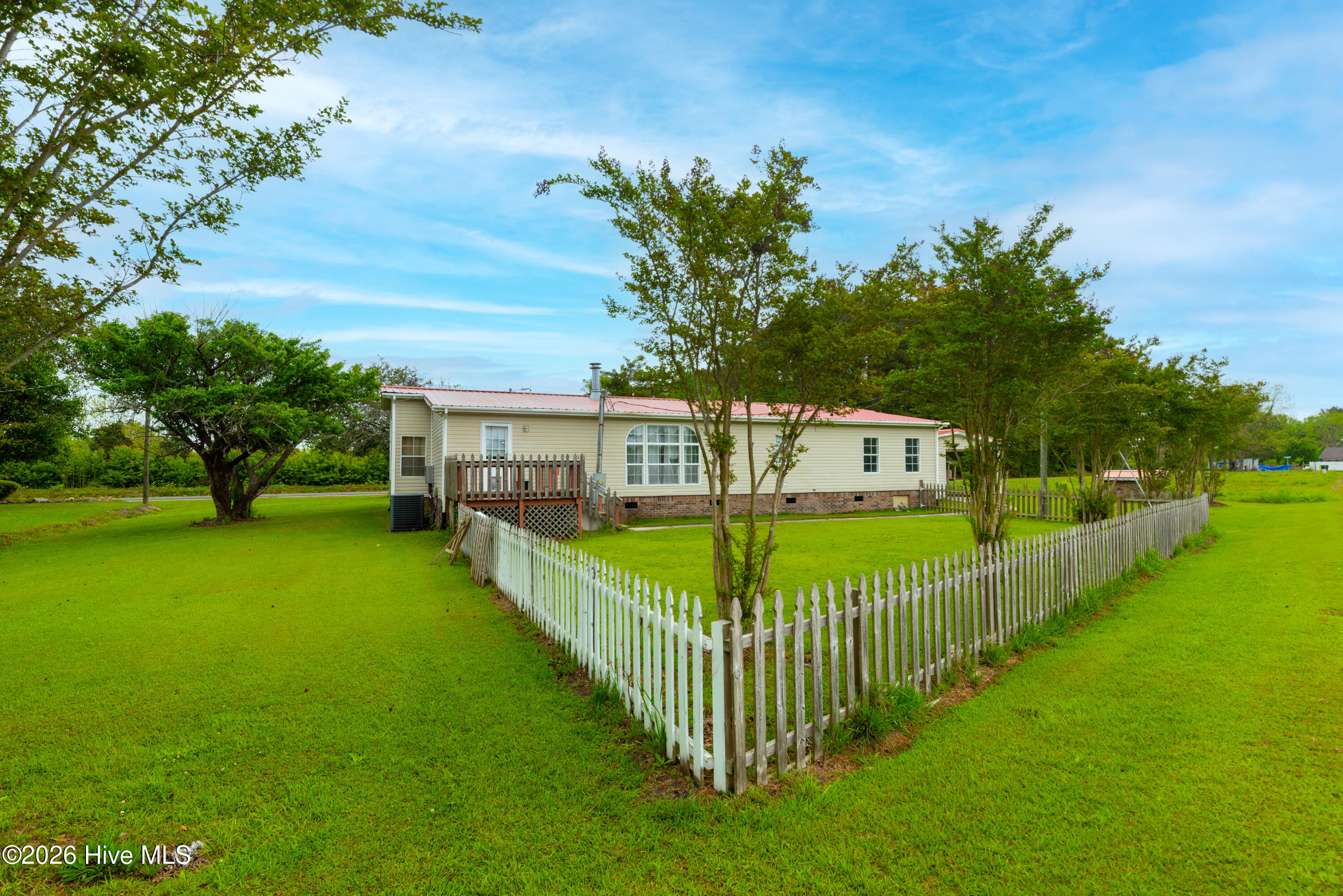 100566927 | Photo 37