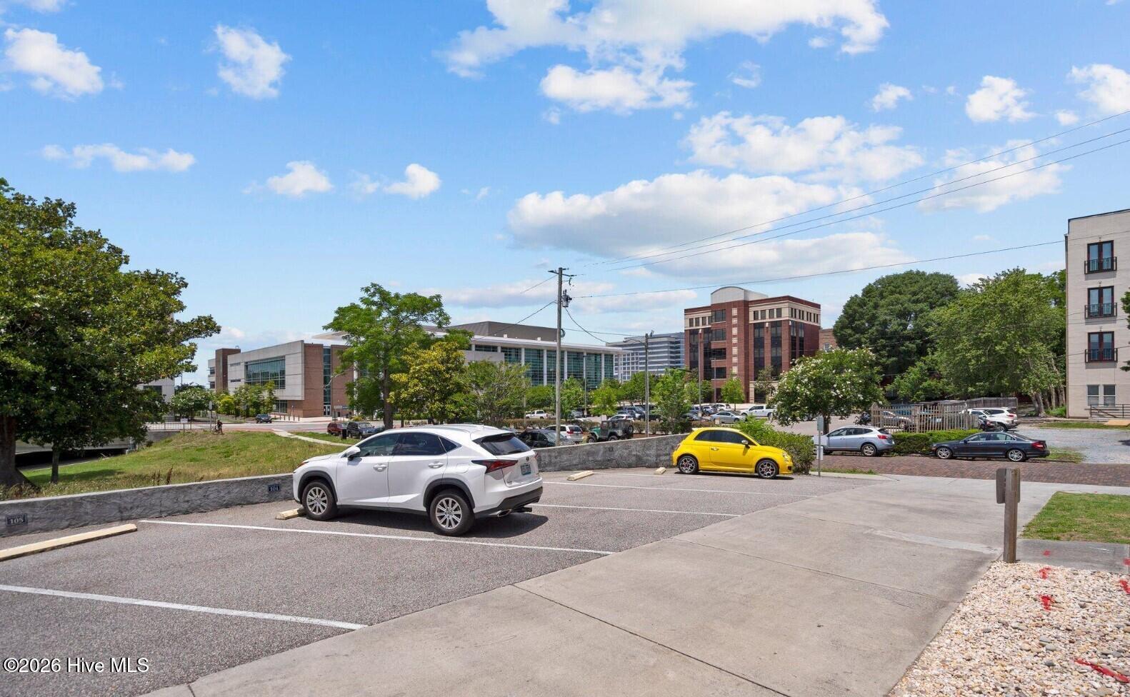 100559977 | Photo 28