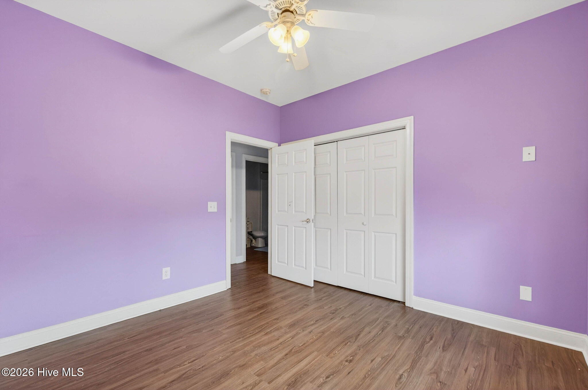 100556001 | Photo 22