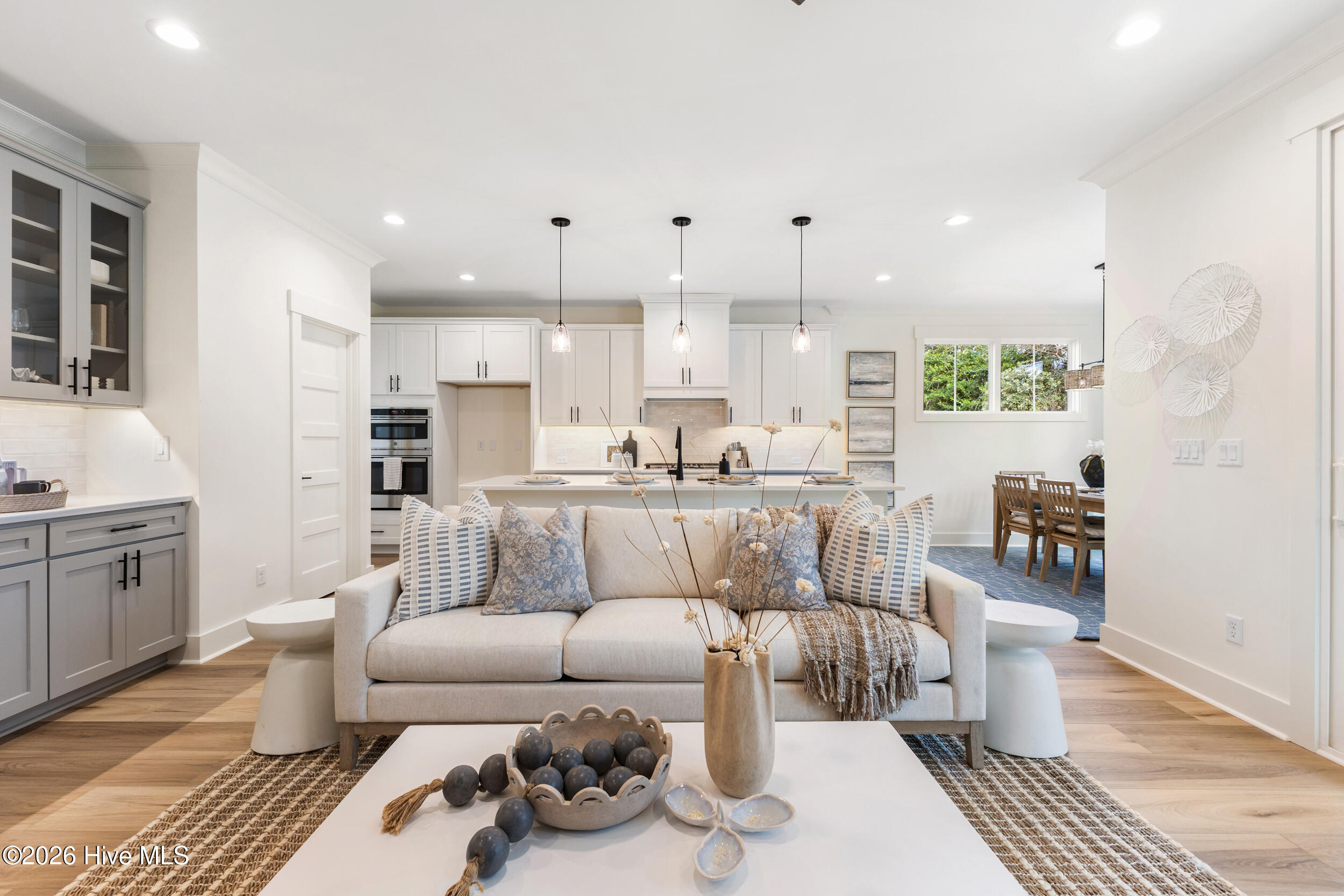 100561477 | Photo 12