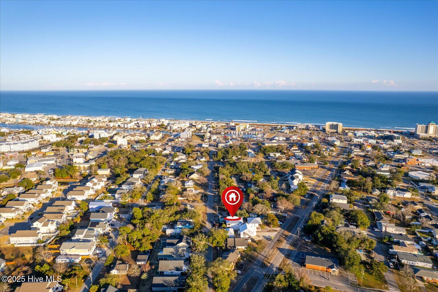 100544003 | Photo 46