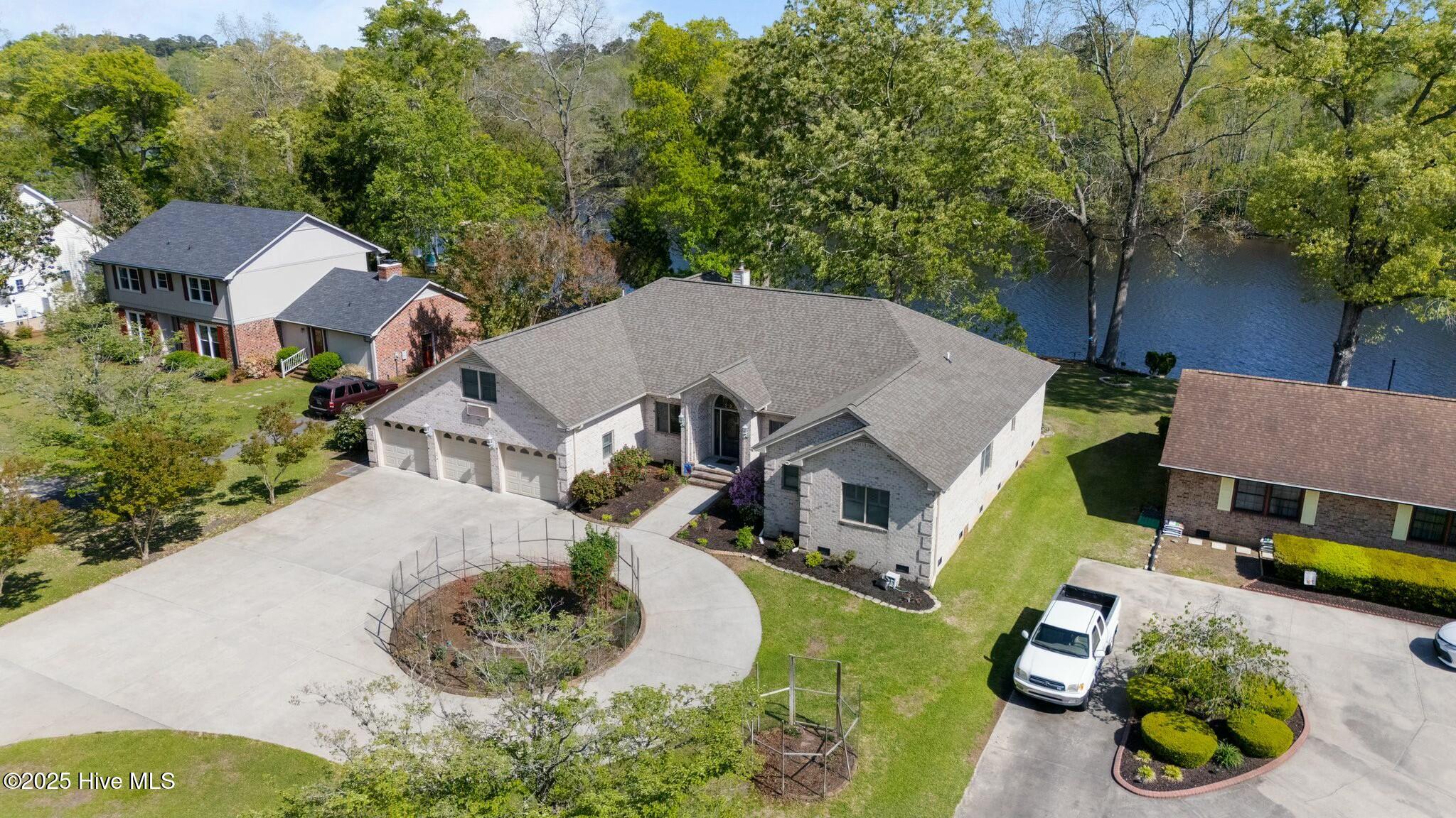 220 Shoreline Drive, New Bern, NC, 28562