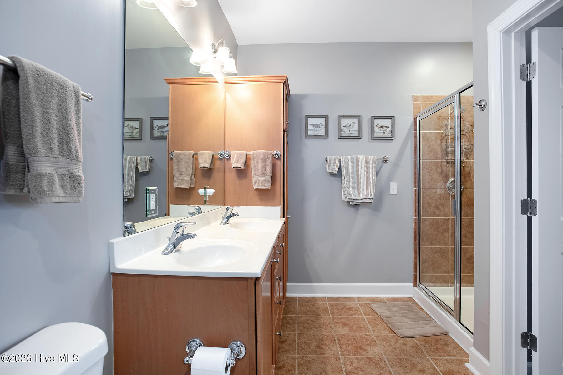 100563868 | Photo 19