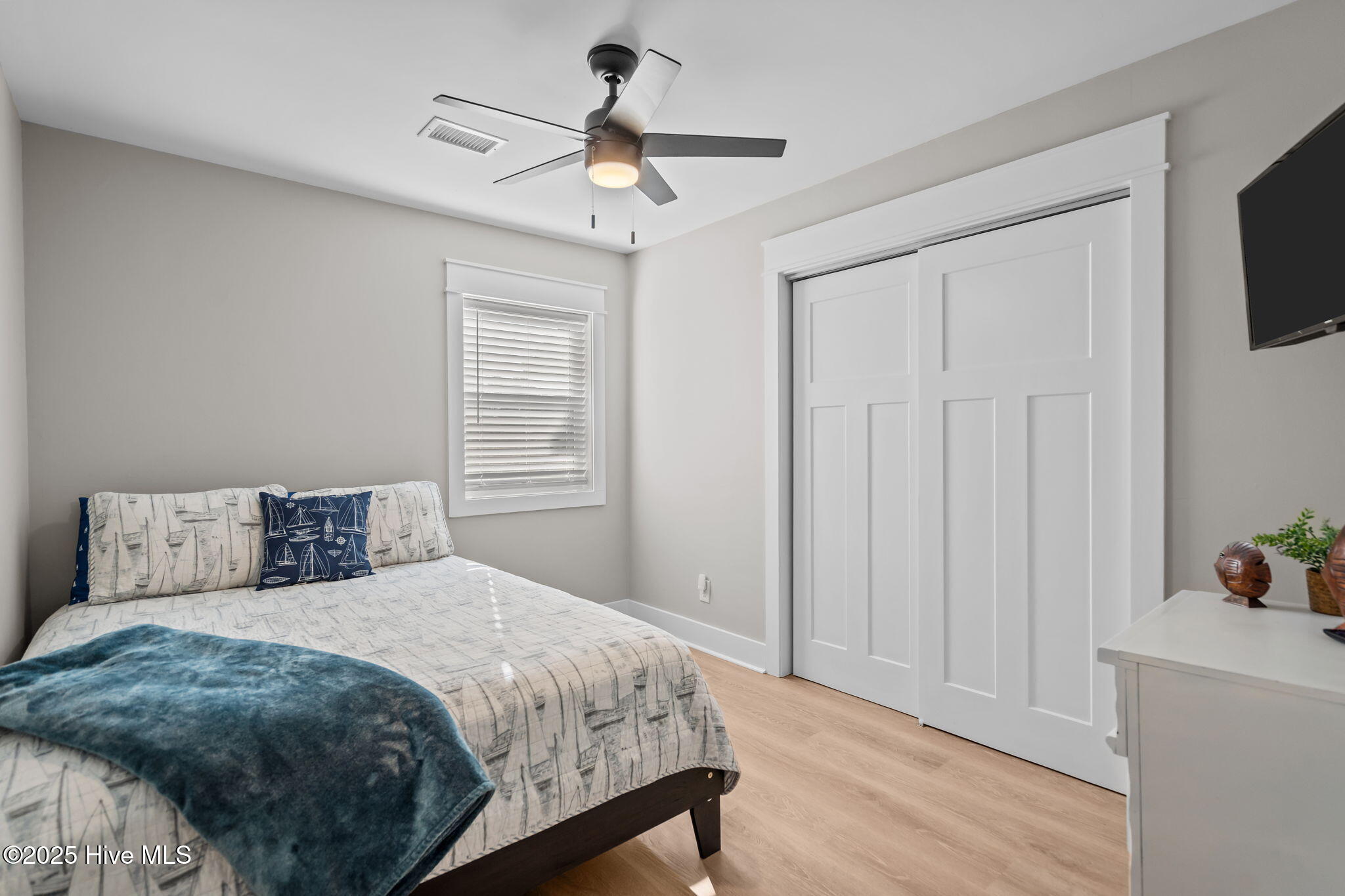 100538027 | Photo 34