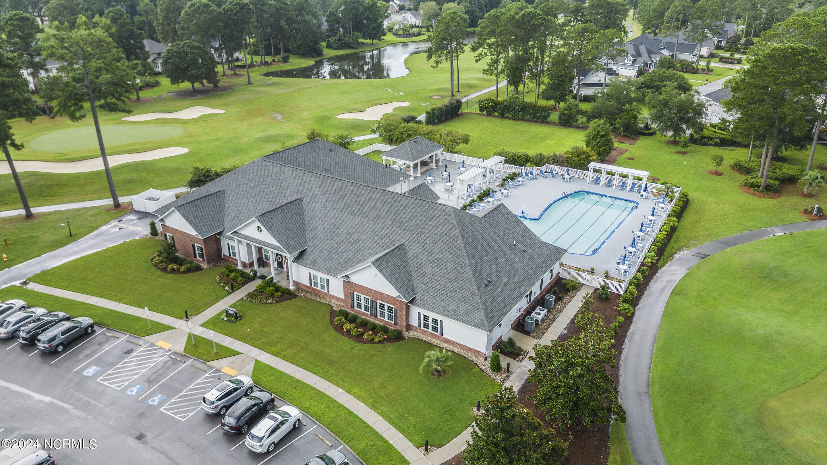 100467588 | Photo 42