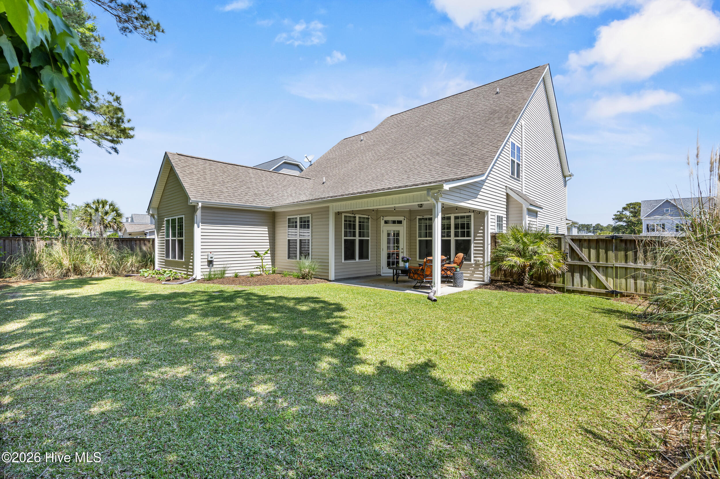 100554590 | Photo 51