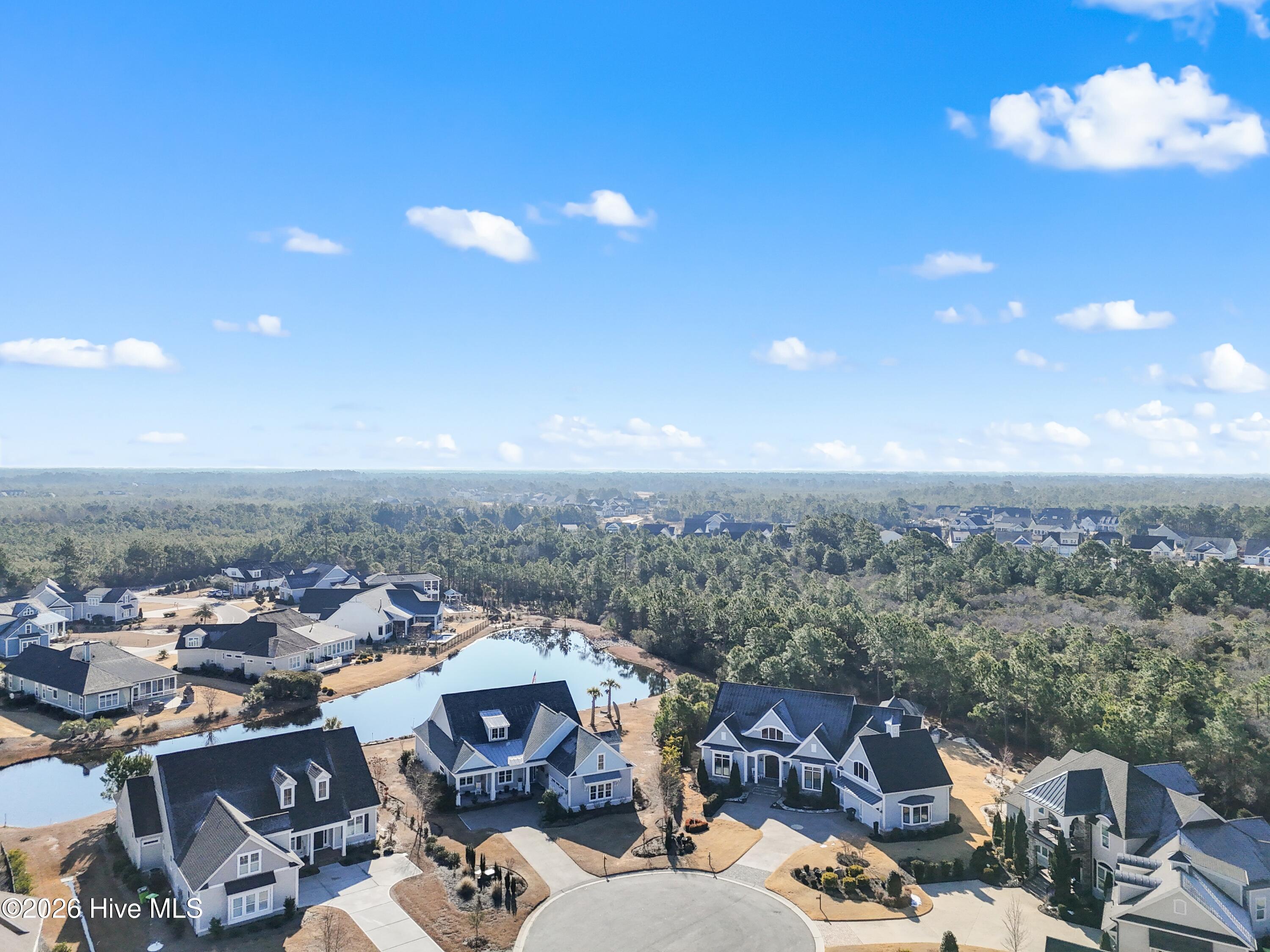 100560288 | Photo 59