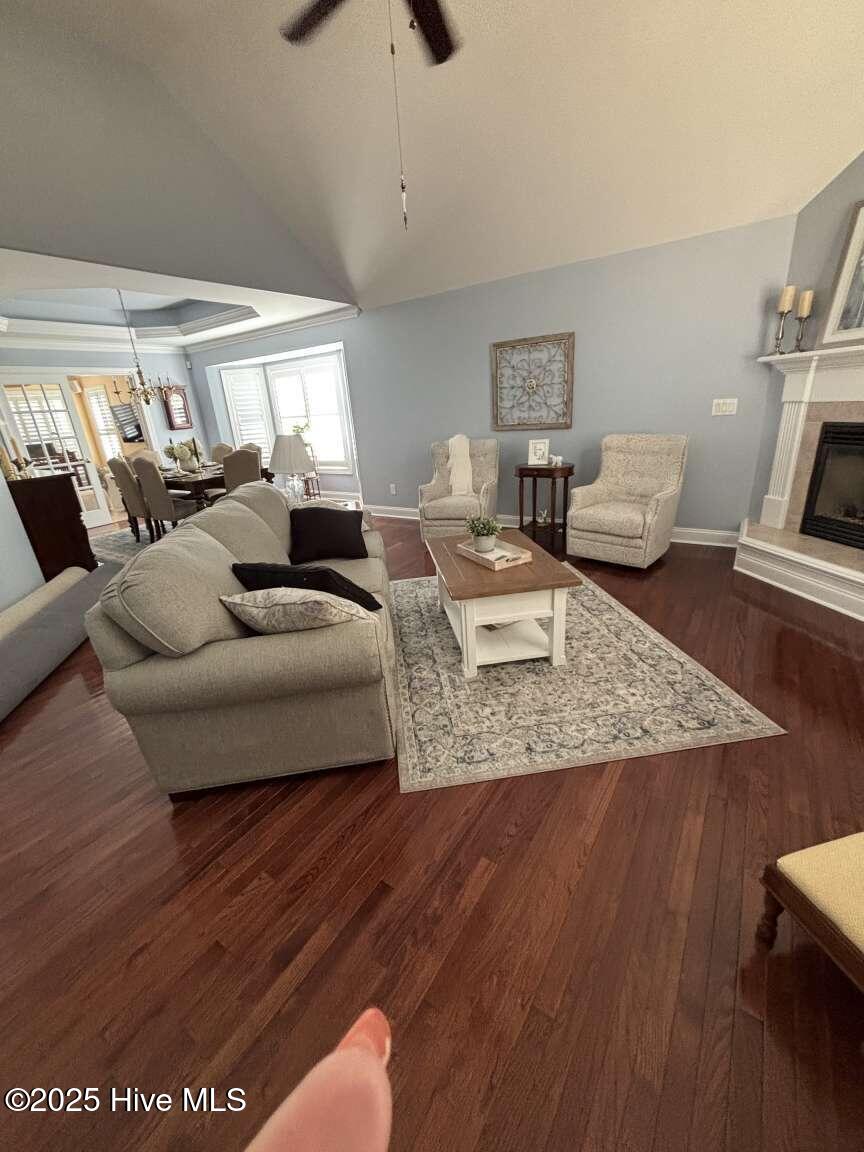 100534224 | Photo 30