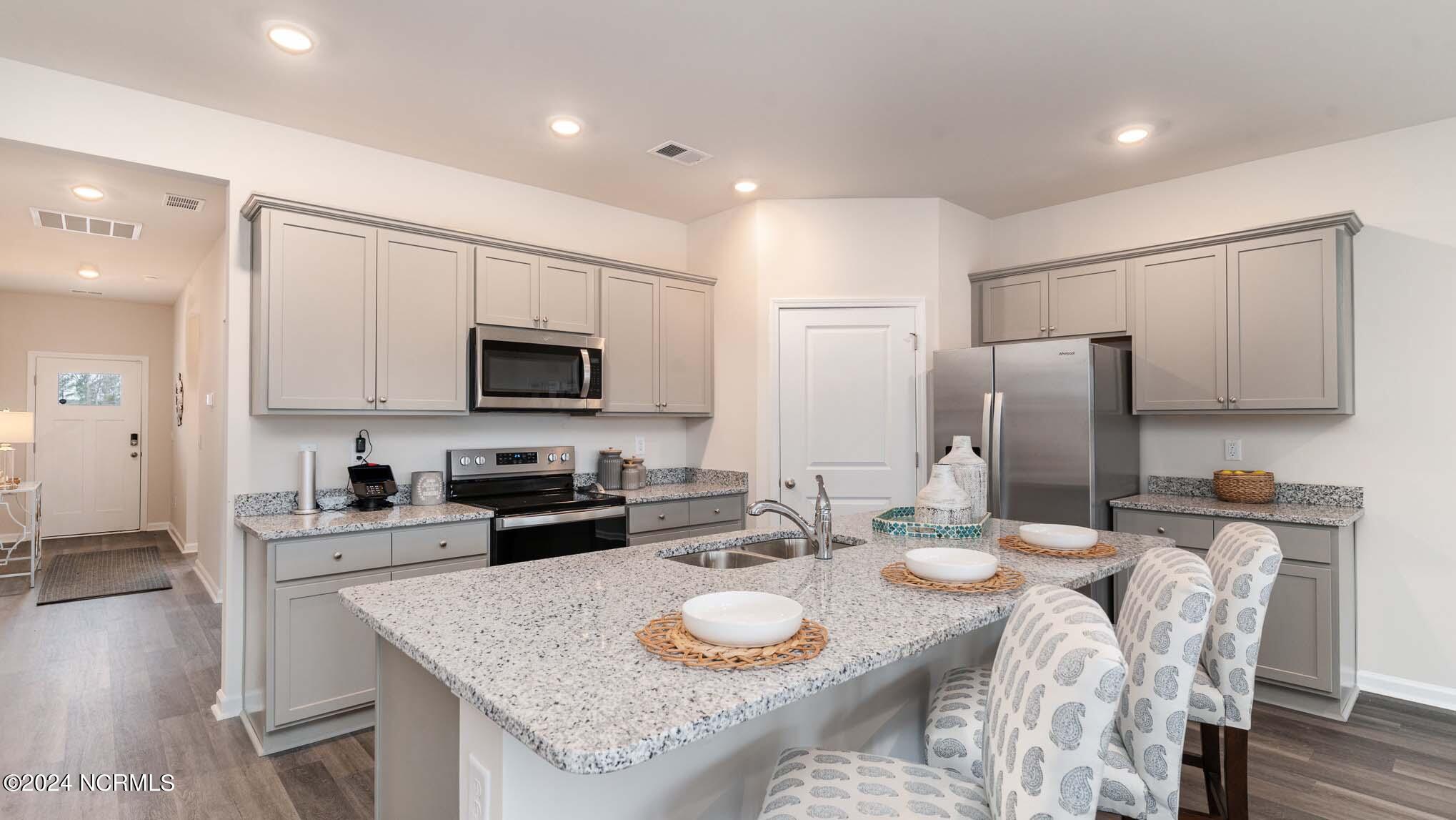 1206 Woodhouse Drive NW, Ash, NC, 28420