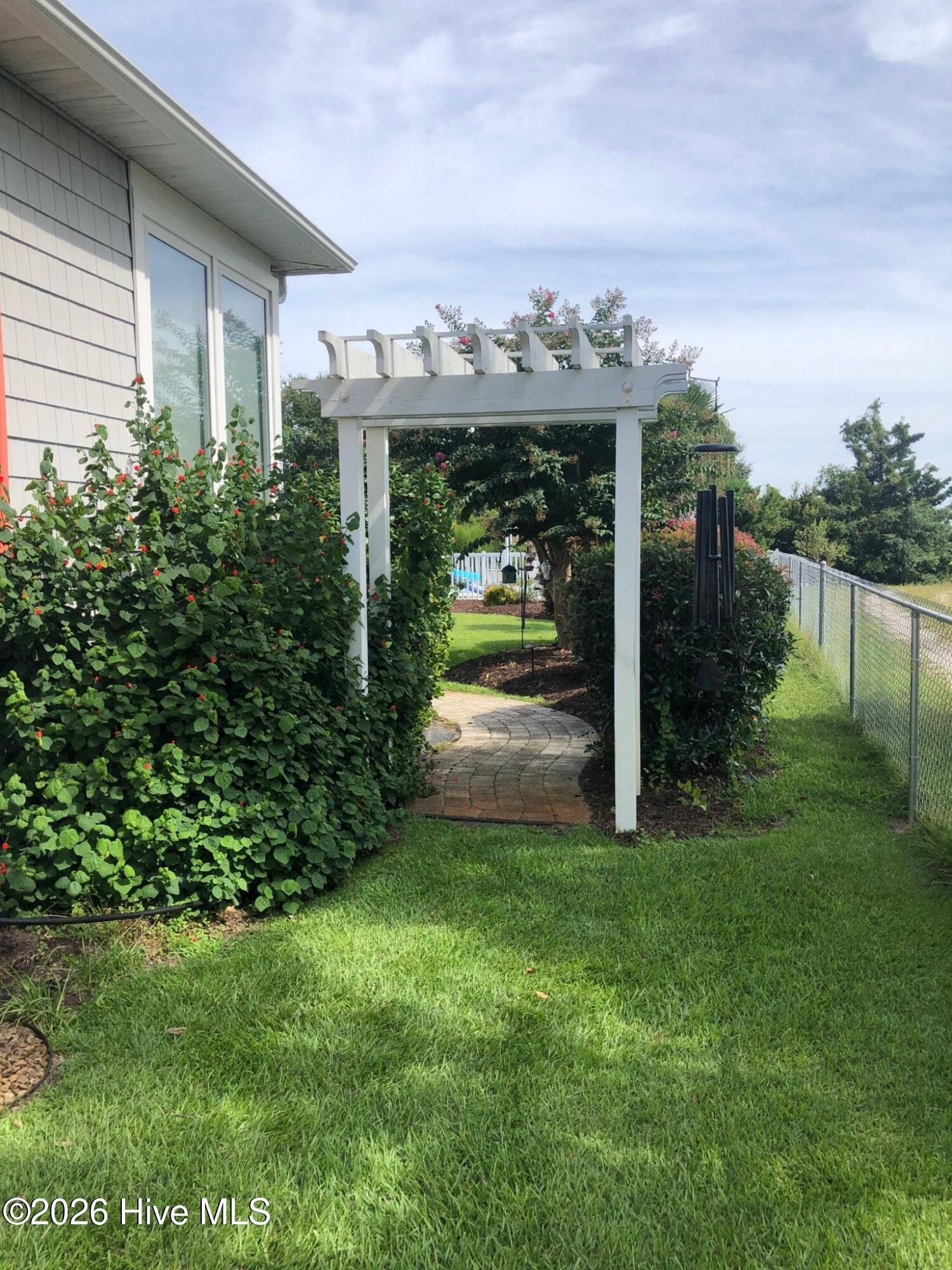 100555353 | Photo 50