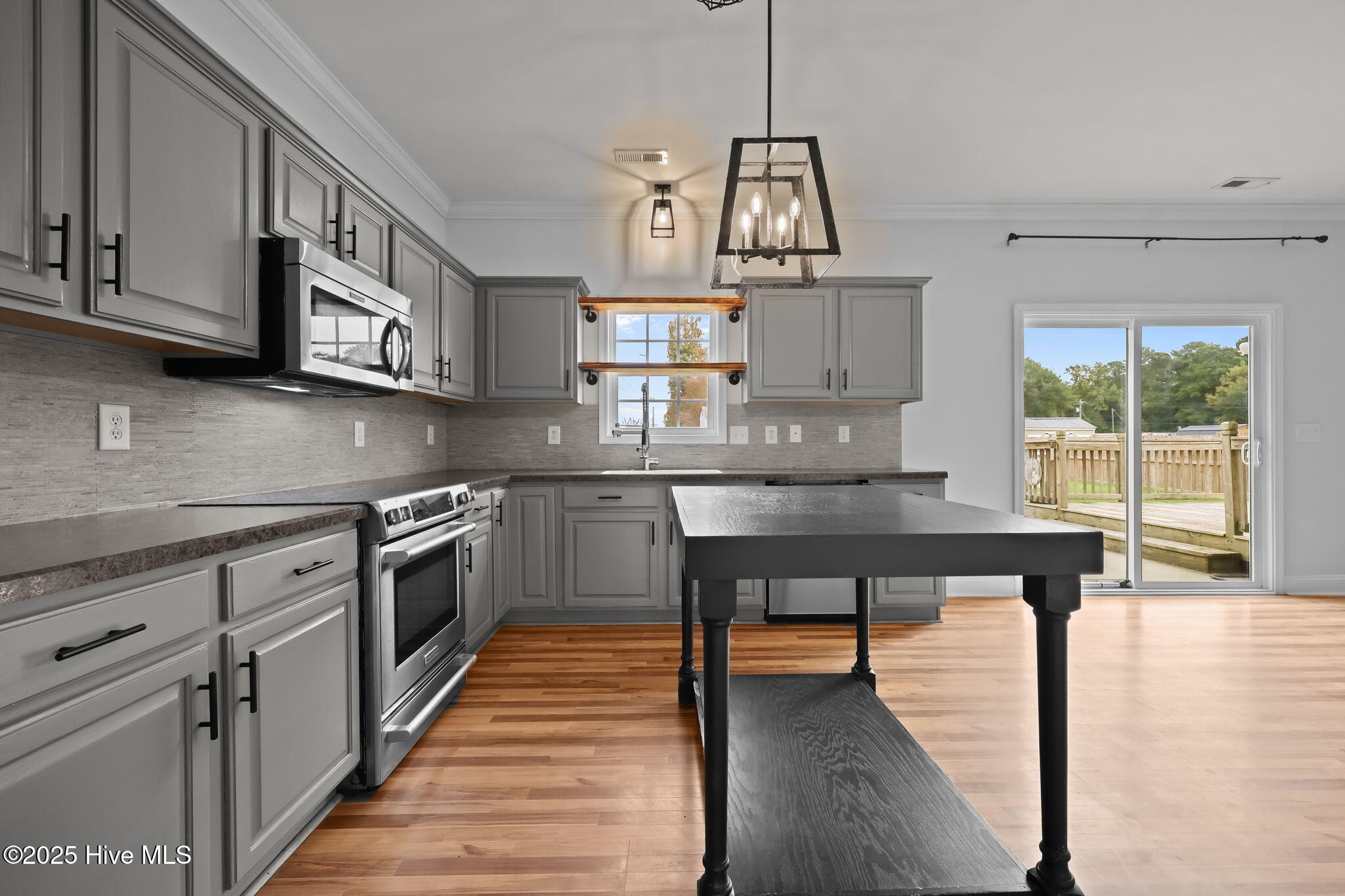 Homes for sale in Beulaville, NC | 101 Loyd Ln, Beulaville, NC 28518 | MLS# 100529189