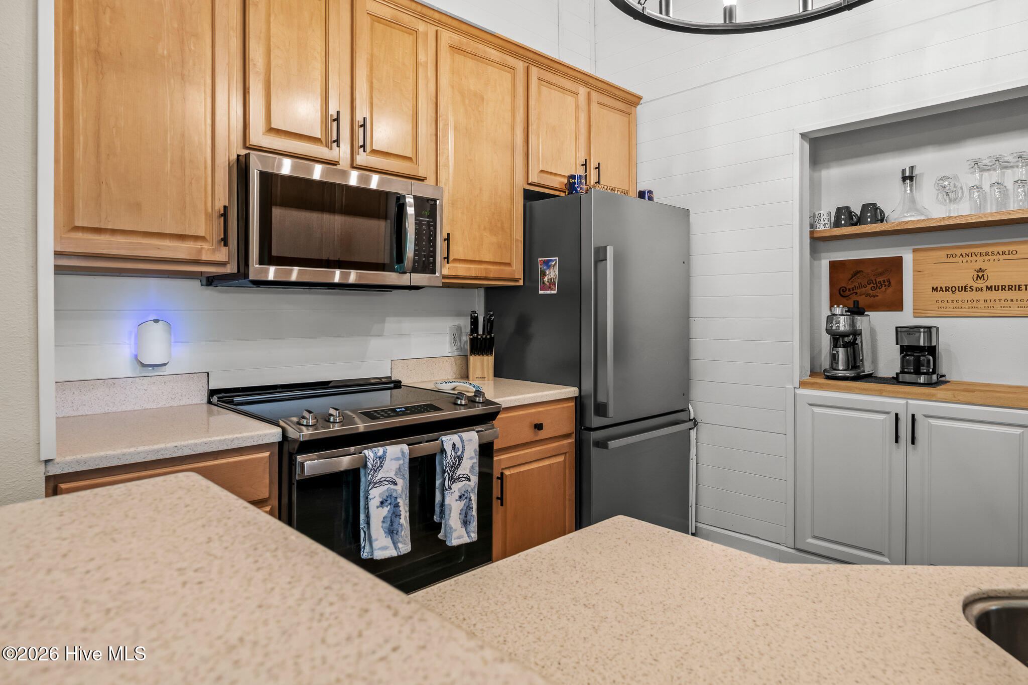 100568438 | Photo 10