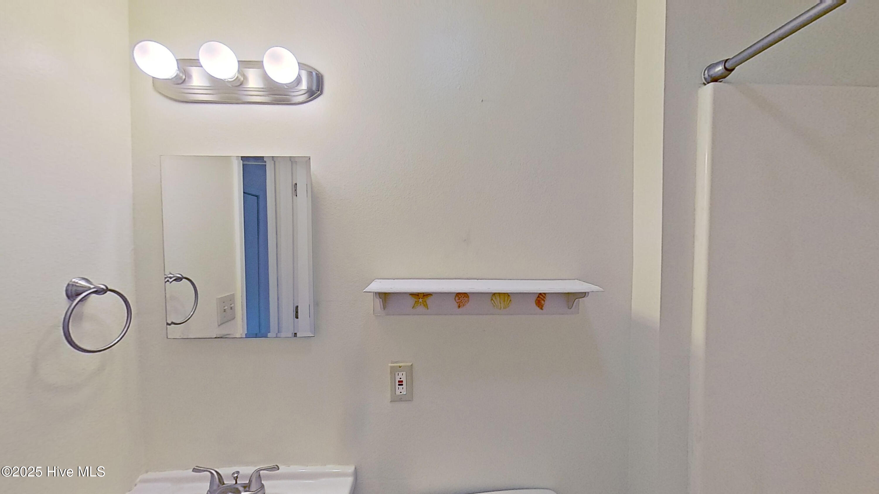 100543059 | Photo 16