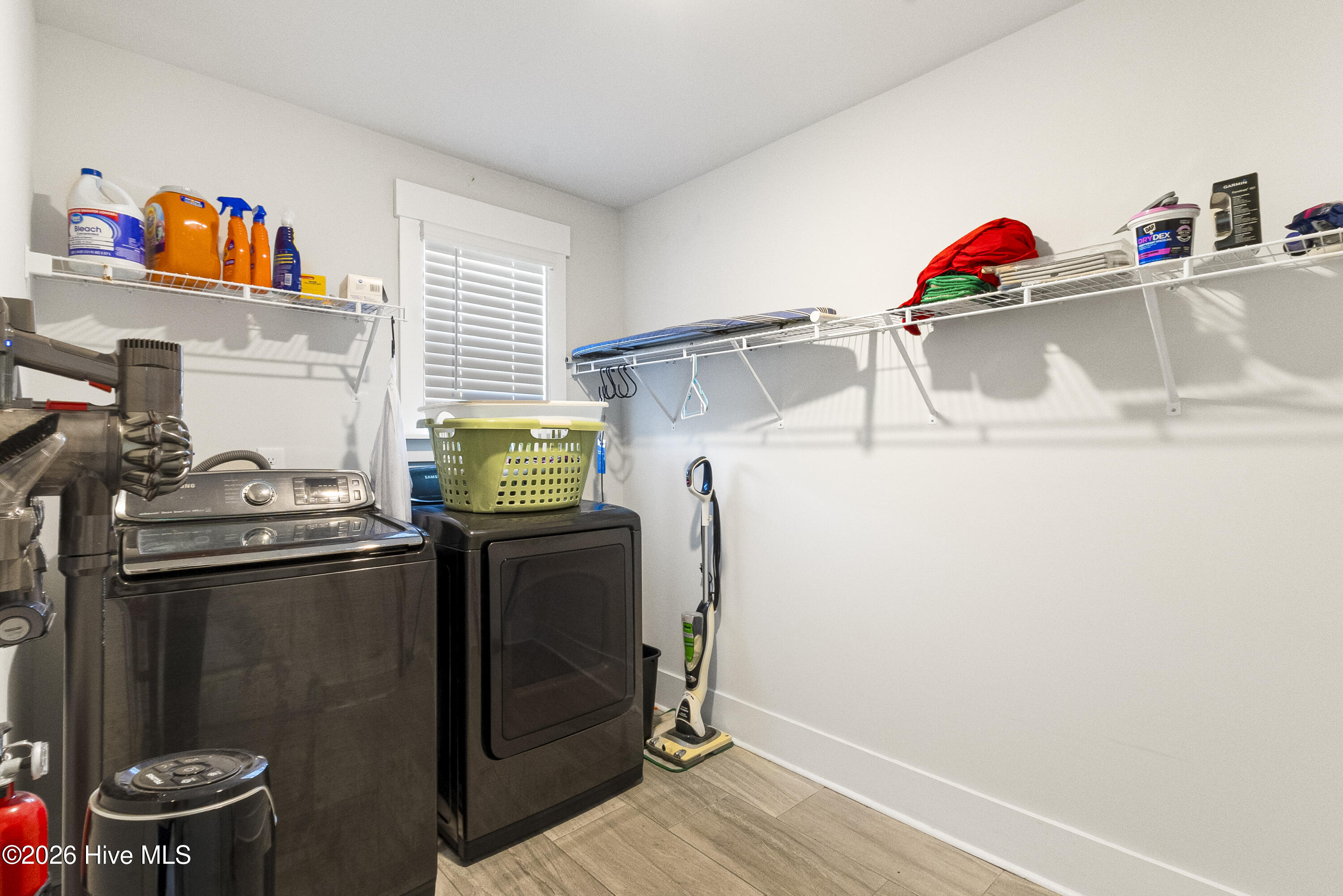 100547510 | Photo 46