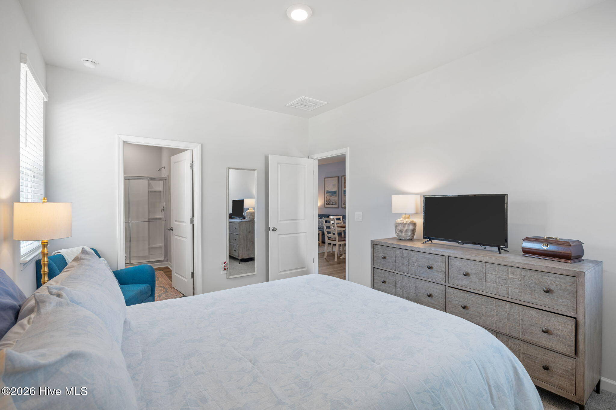 100558502 | Photo 13