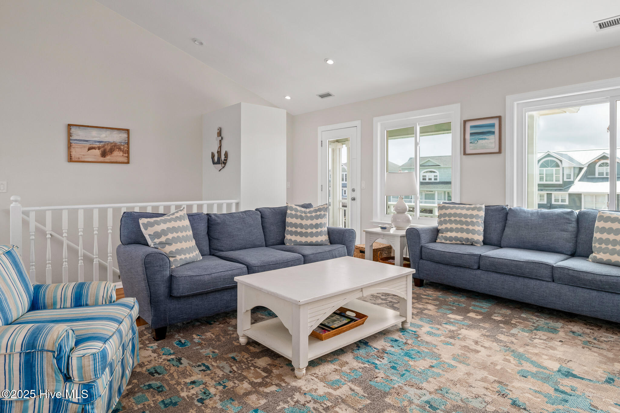 100515764 | Photo 30