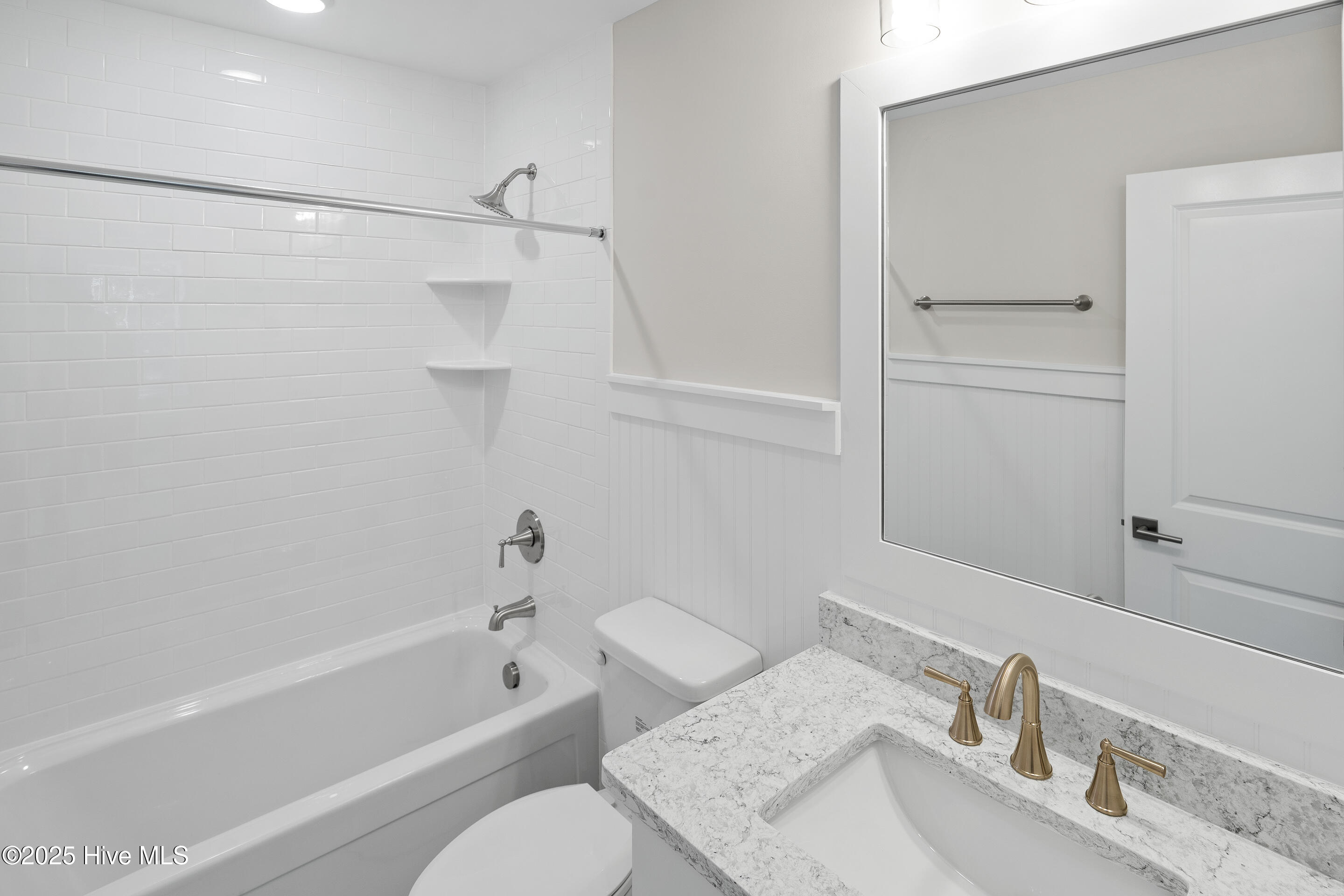 100521793 | Photo 37