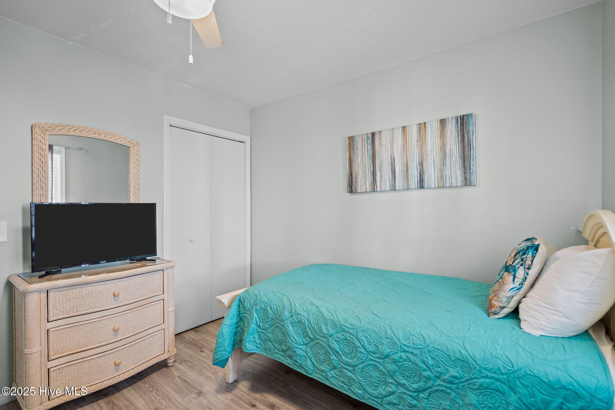 100521784 | Photo 28