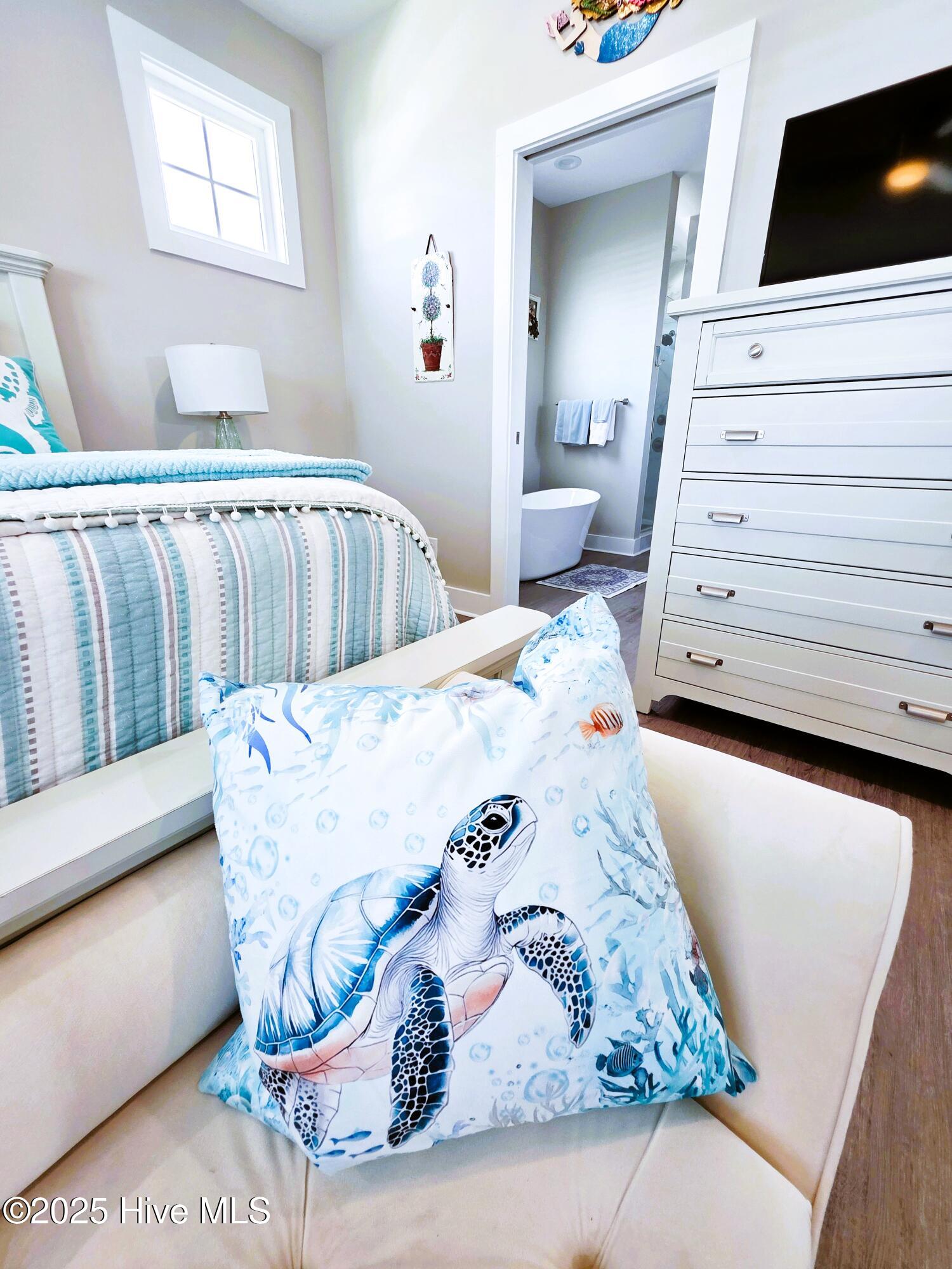 207 Fairview Street, Atlantic Beach, NC, 28512