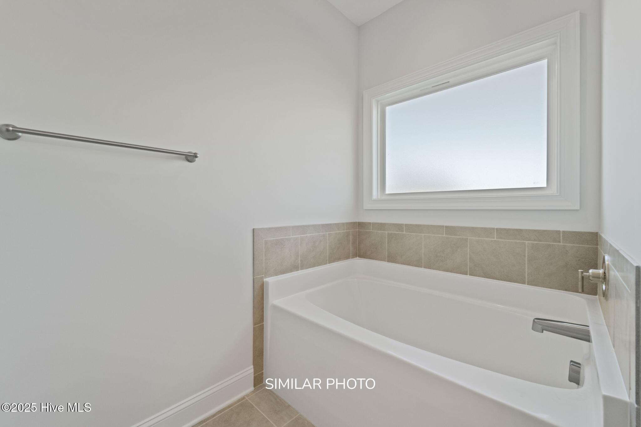 100536292 | Photo 16