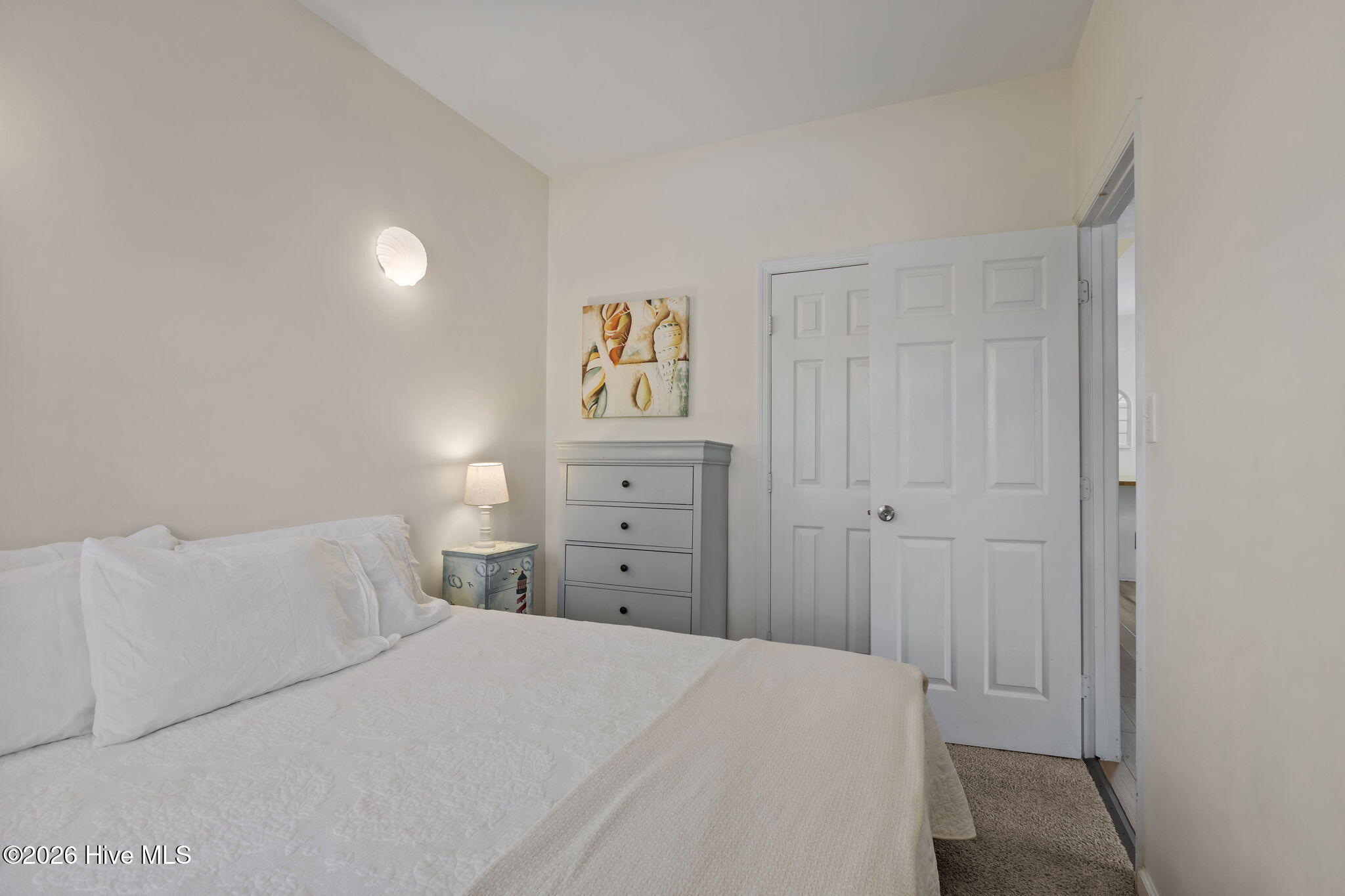 100557971 | Photo 26