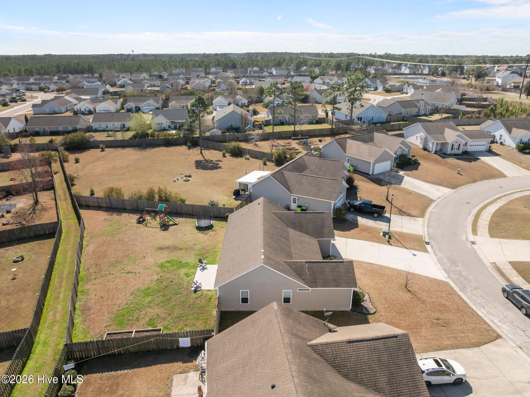 100558999 | Photo 51