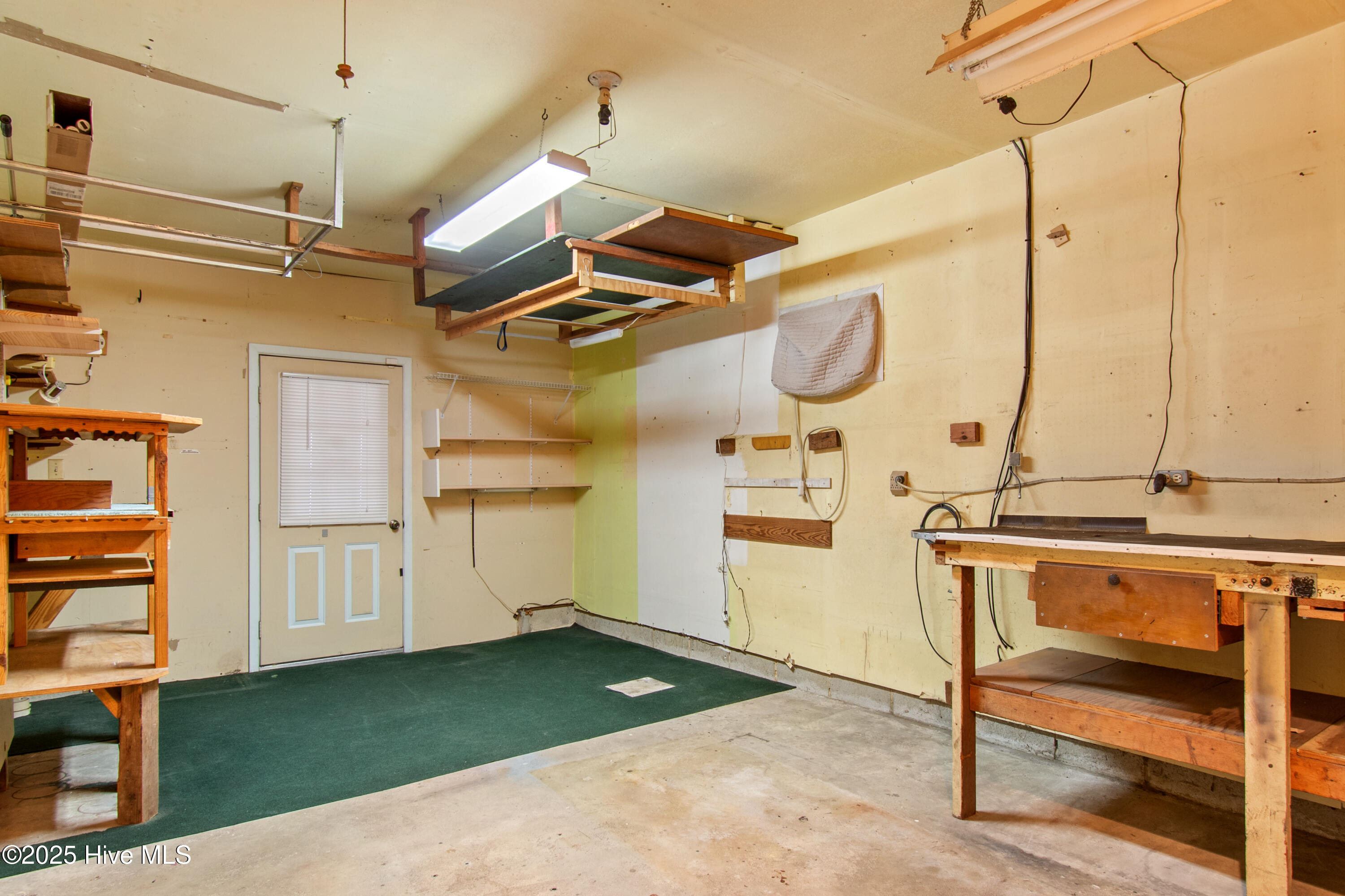 100538072 | Photo 27