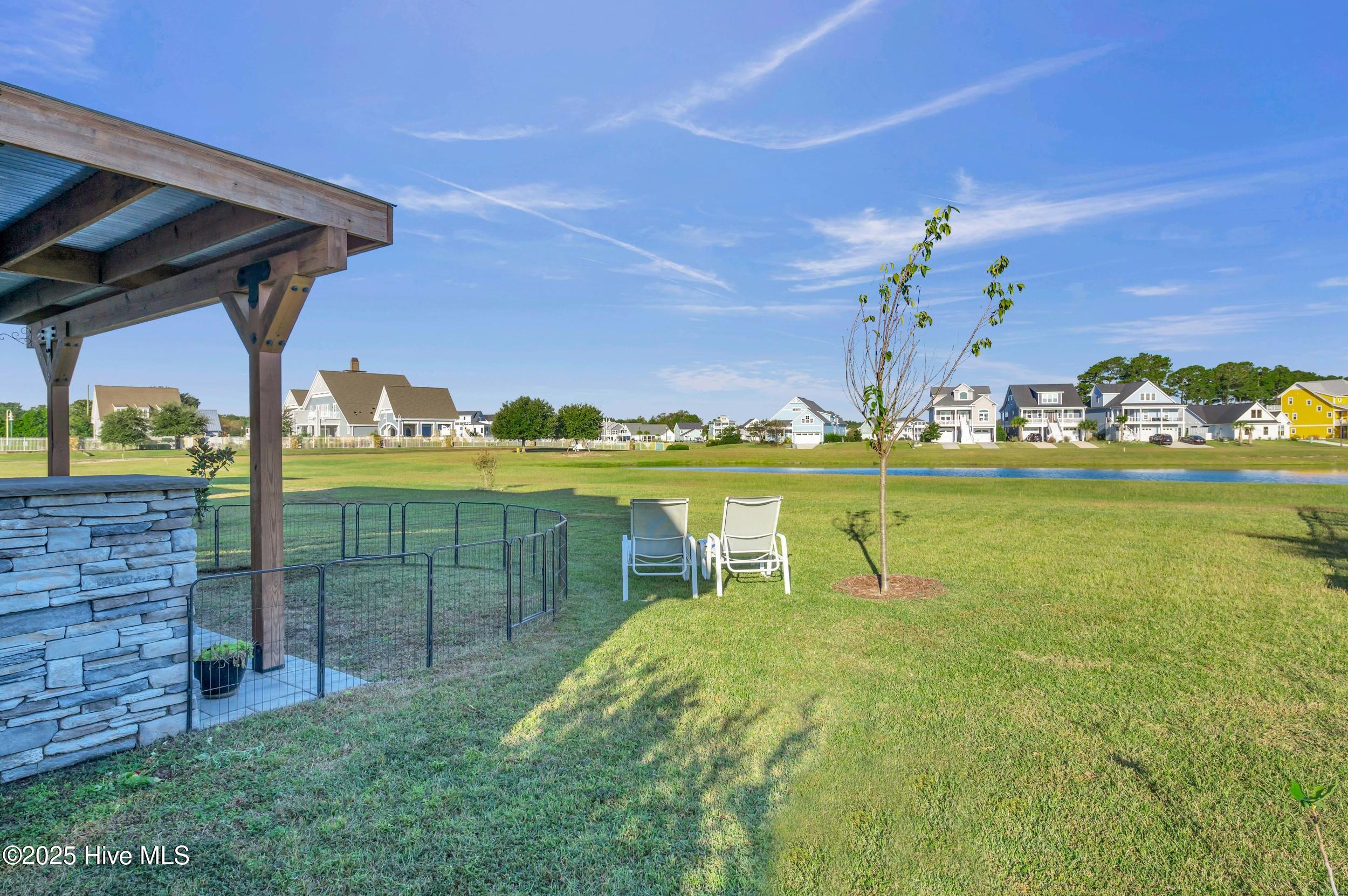 100543268 | Photo 51