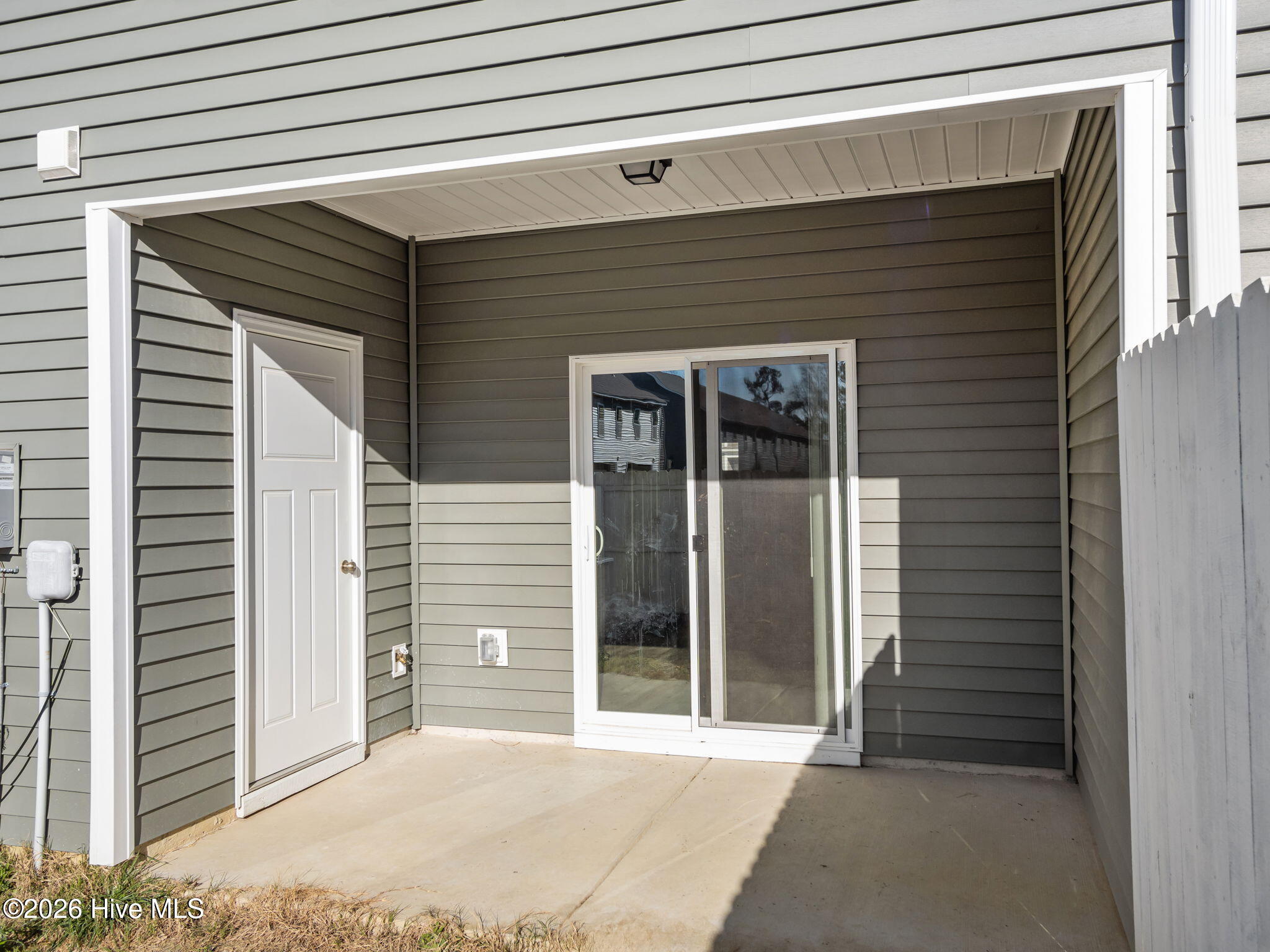 100555227 | Photo 31