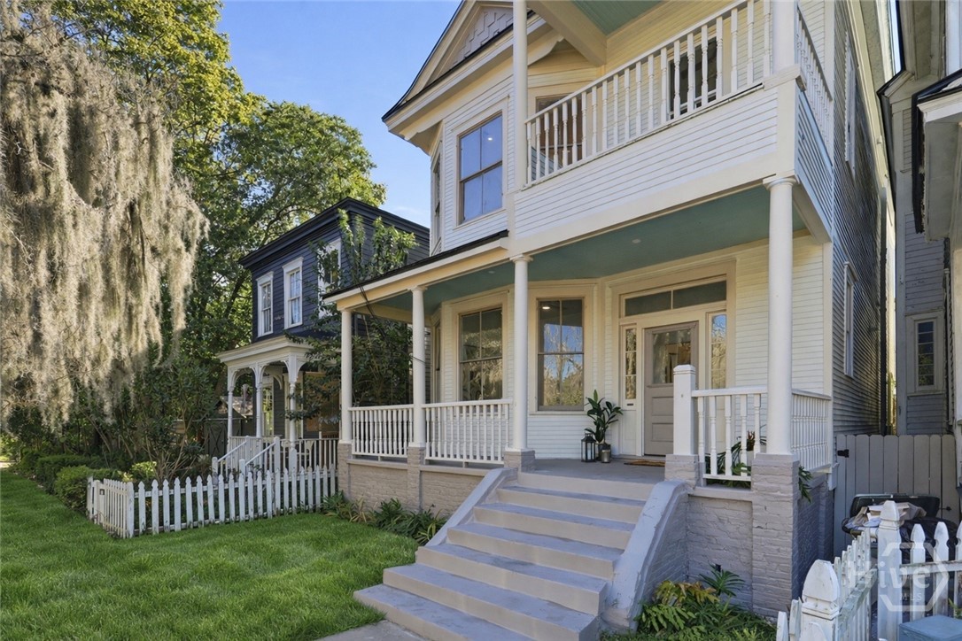 Homes for sale in Savannah, GA | 203 E 39th St, Savannah, GA 31401 | MLS# SA348138