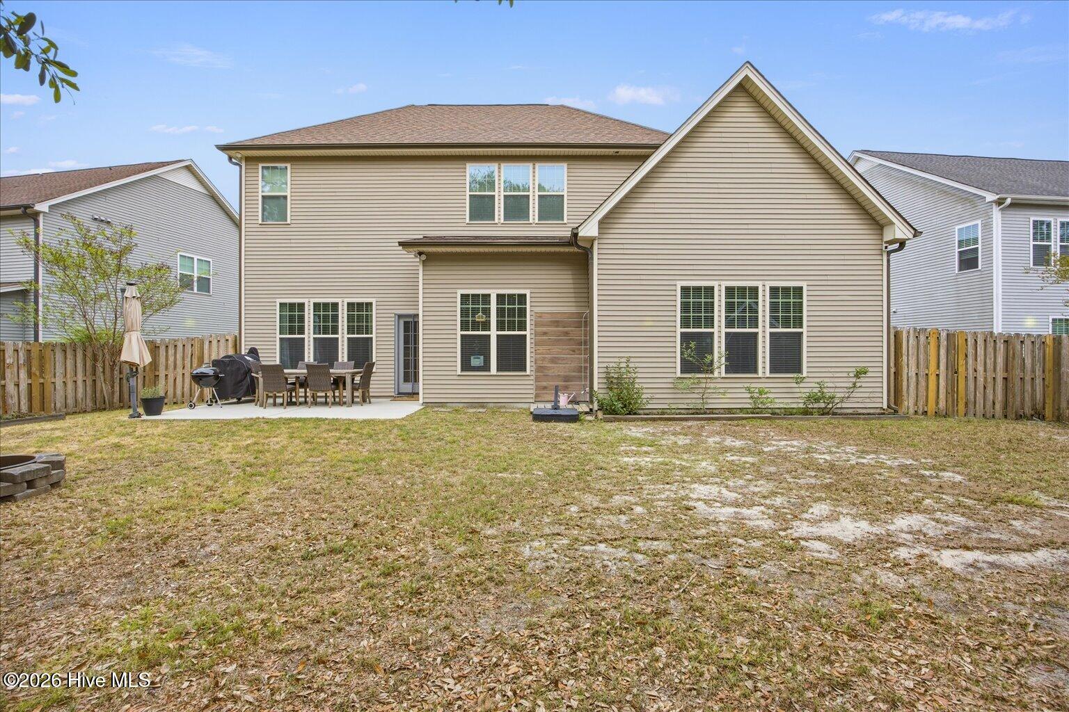 100565930 | Photo 50