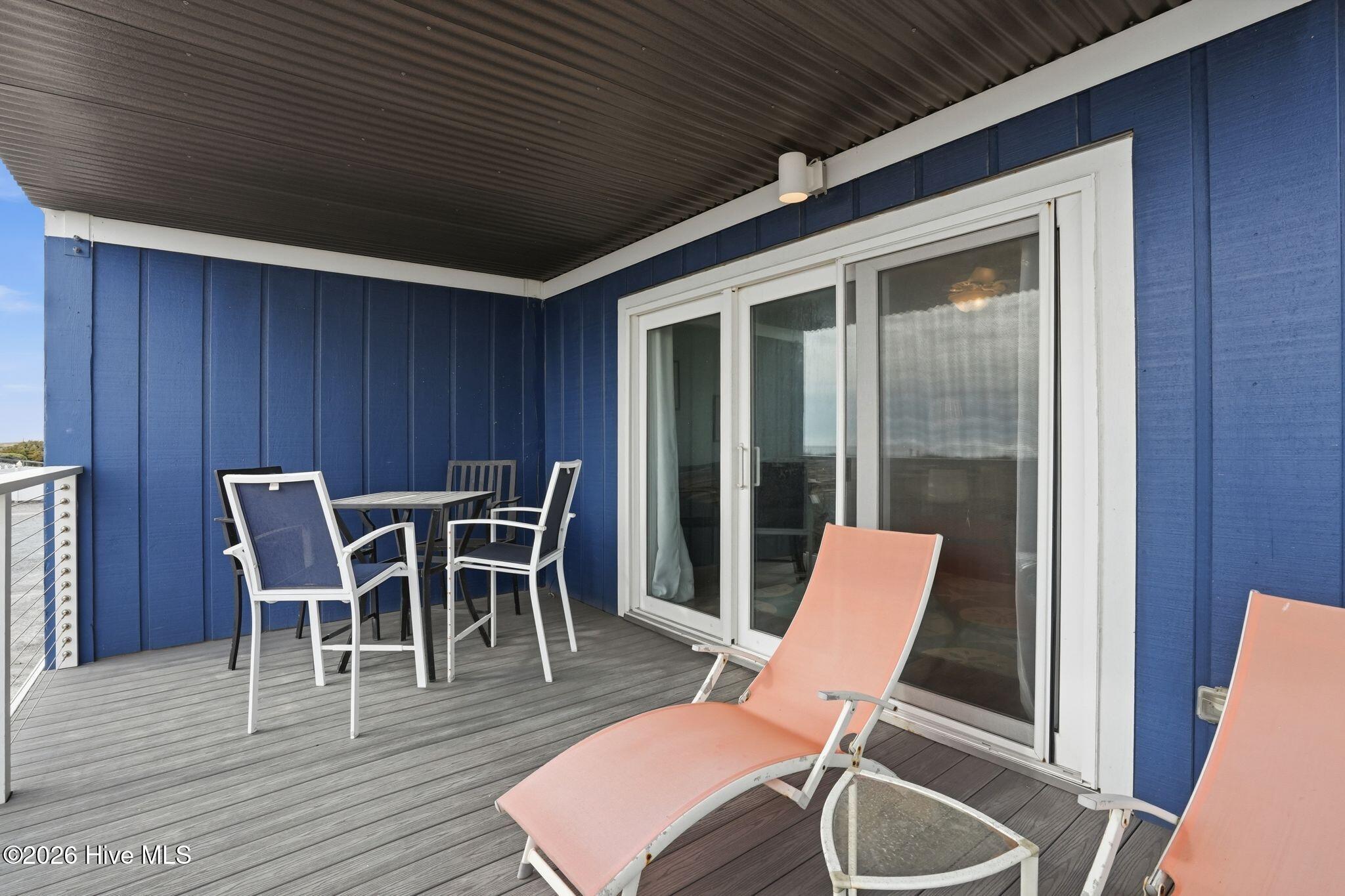 100557283 | Photo 13