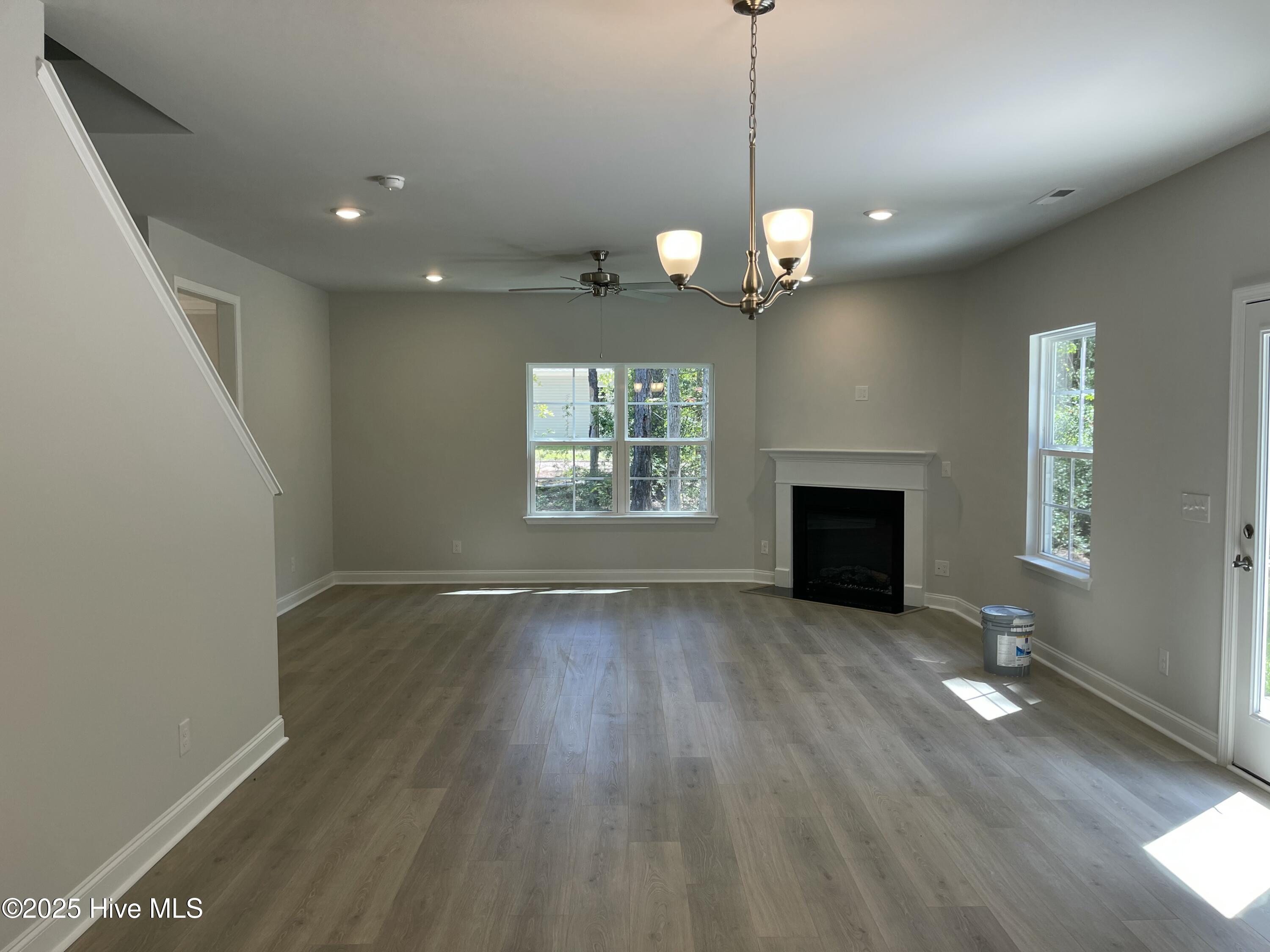 100425636 | Photo 22