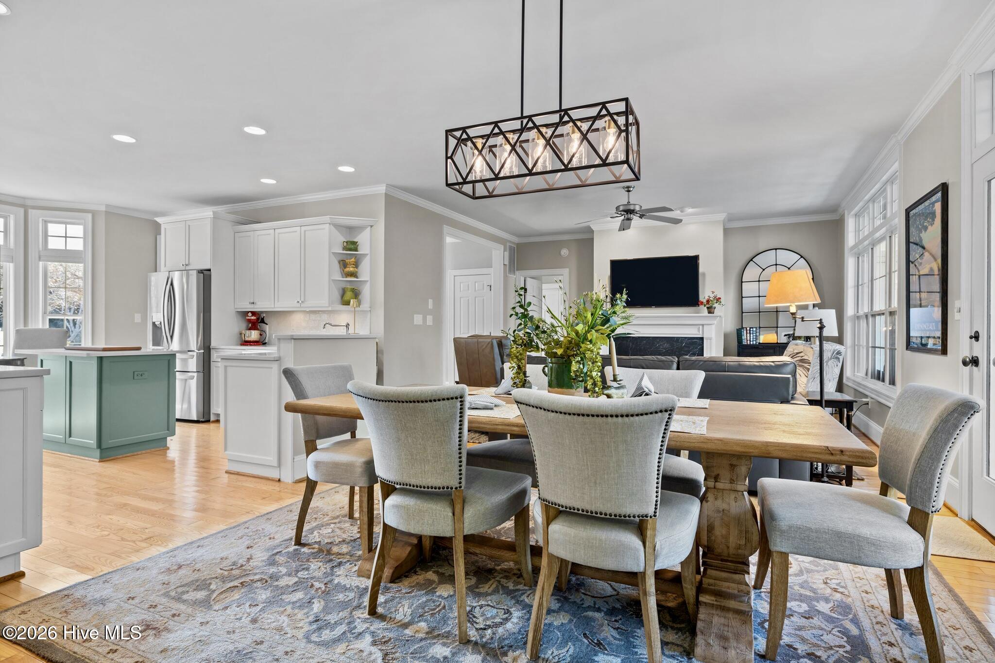 100554382 | Photo 10