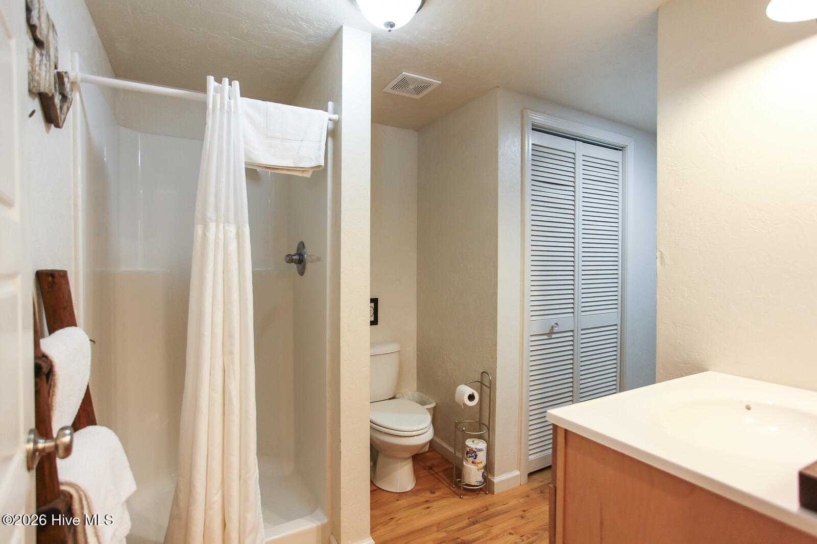 Photo 26 of Single family home for sale at 323 Cross Crk Rd, Robbinsville, NC 28771 | MLS# 100601416 | Listing updated on 2026-09-04