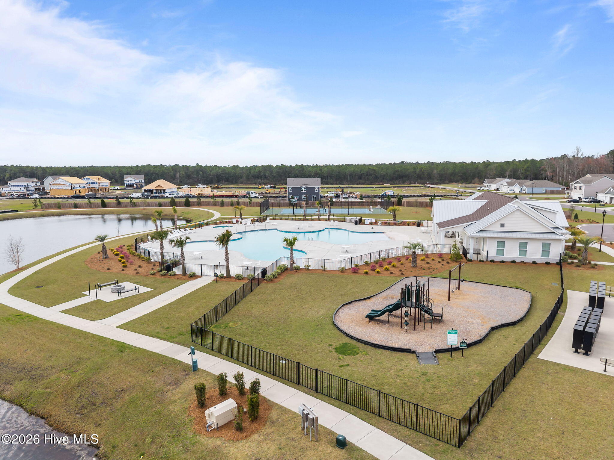 100558929 | Photo 57