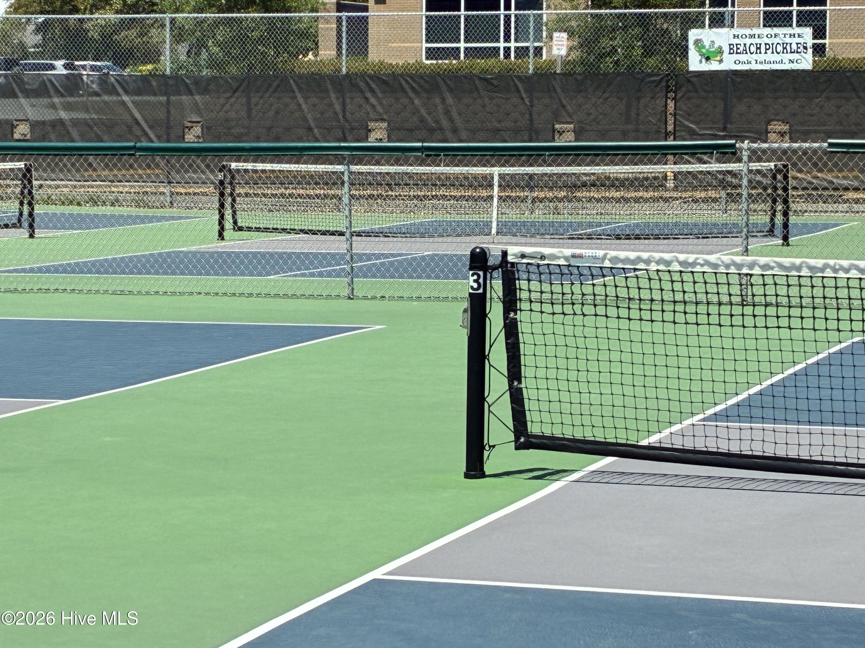 100569649 | Photo 52