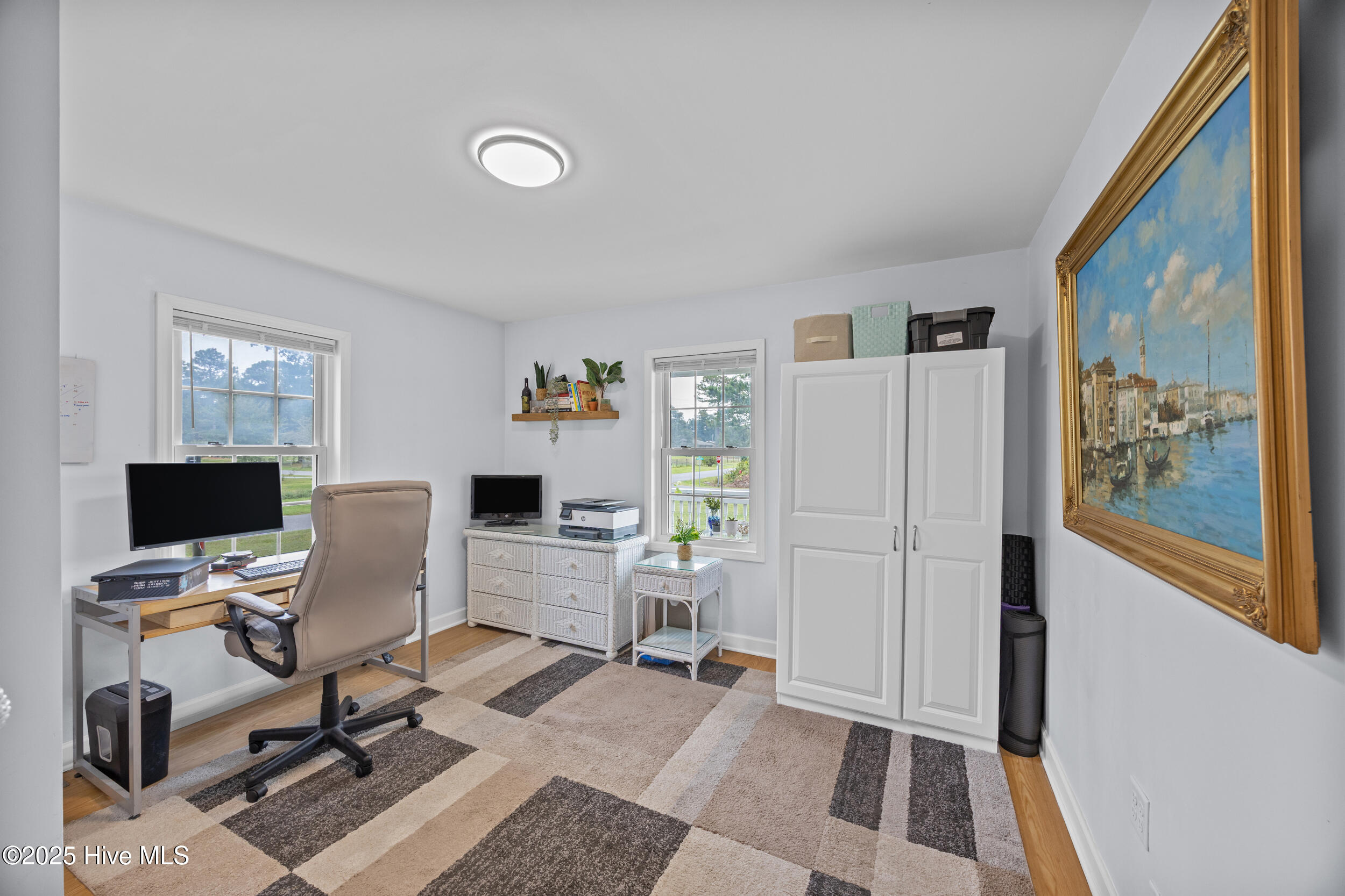 100530805 | Photo 16