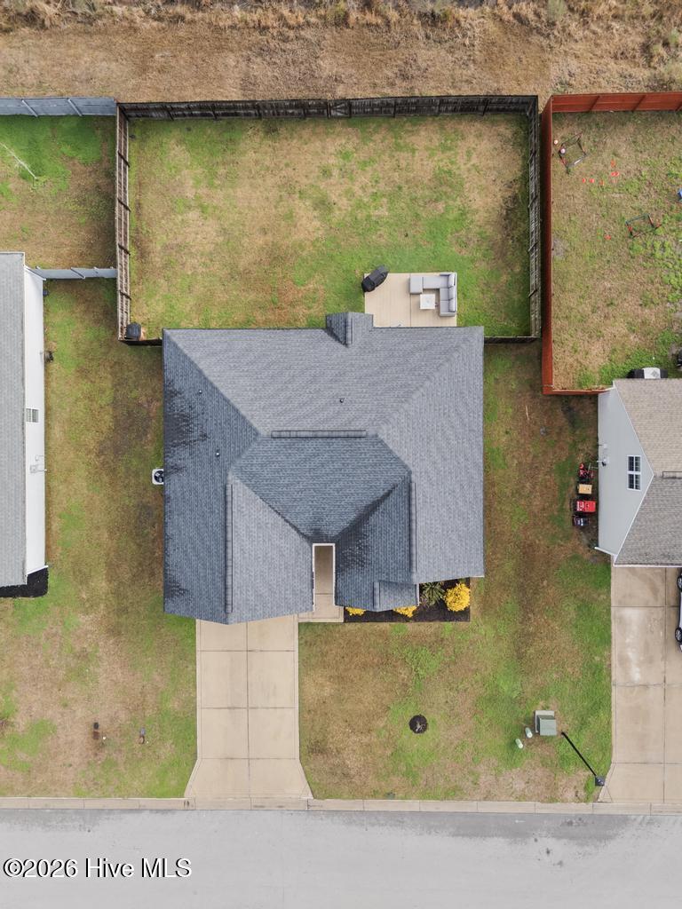 100560376 | Photo 46