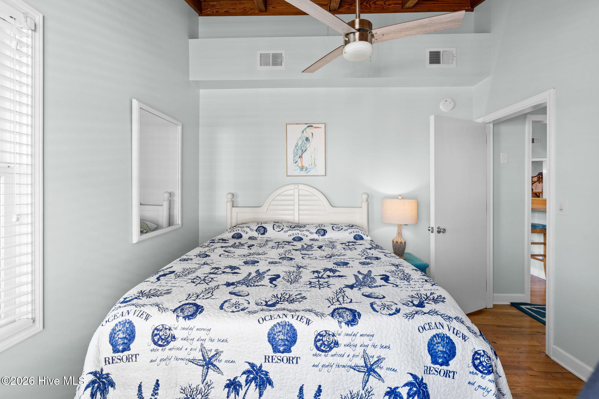 100549664 | Photo 15