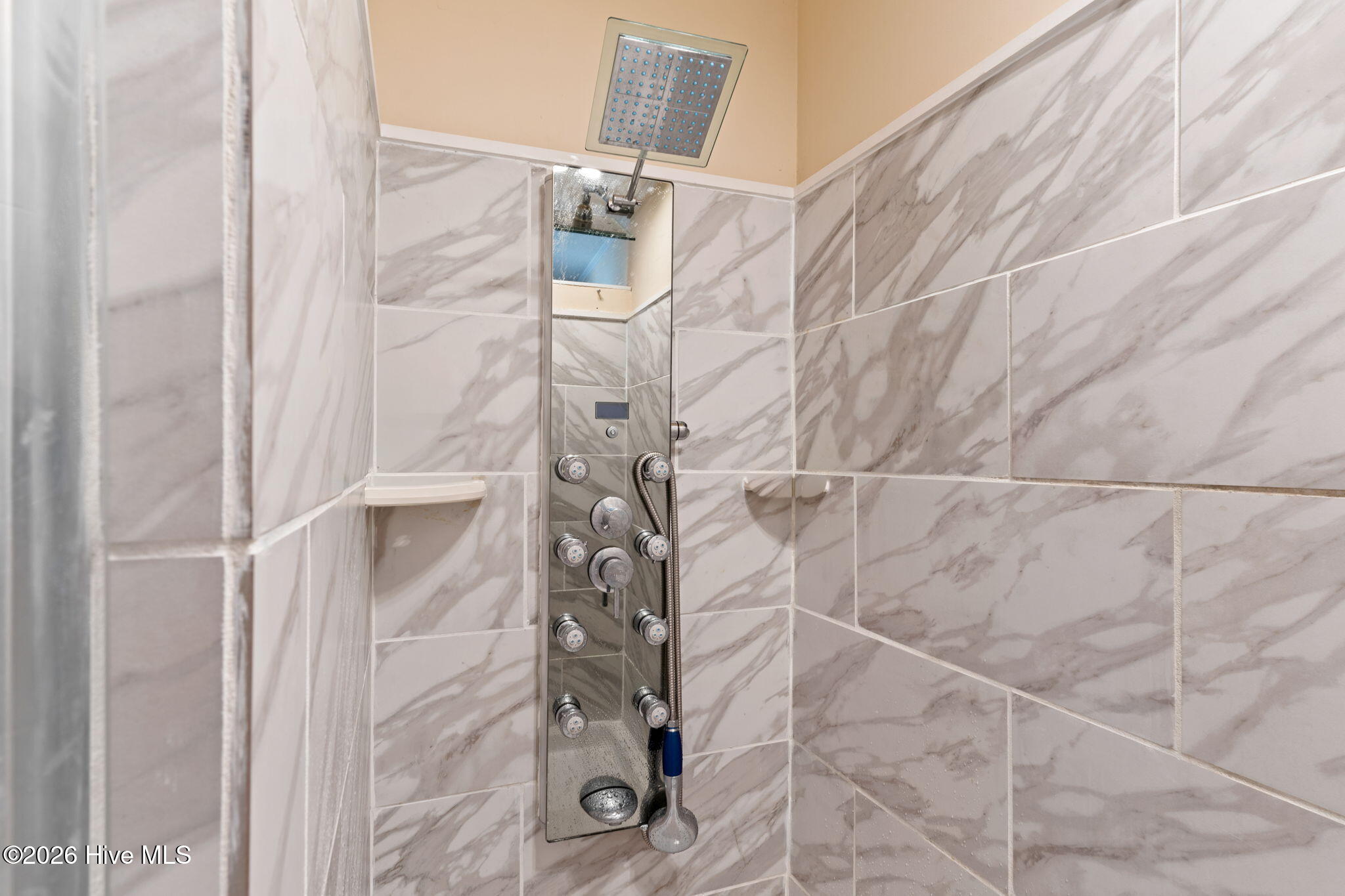 100550811 | Photo 20