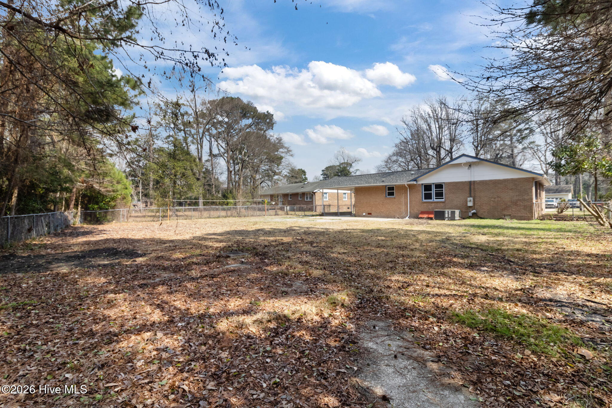 100557666 | Photo 53