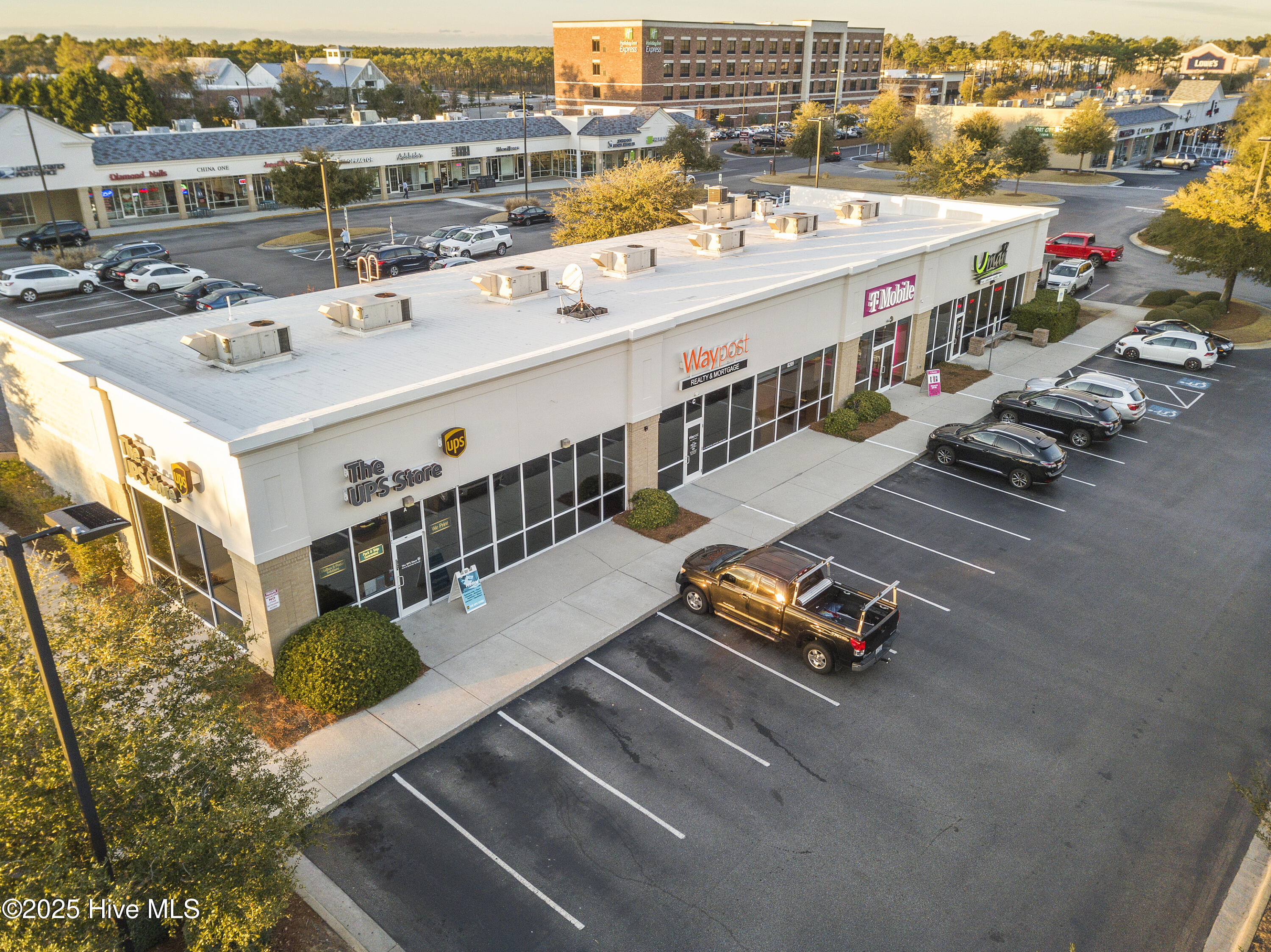 100543460 | Photo 10