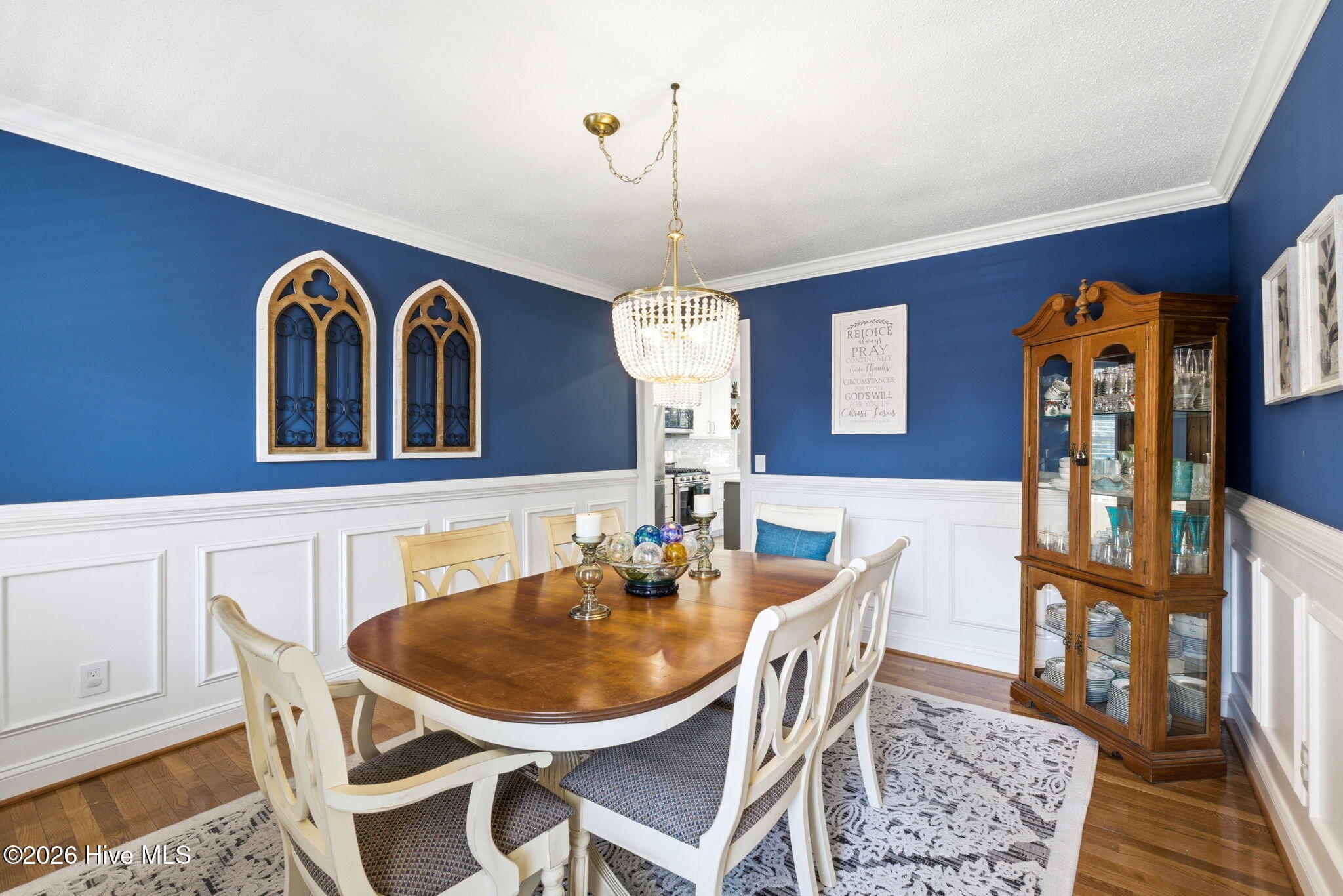 100563483 | Photo 15