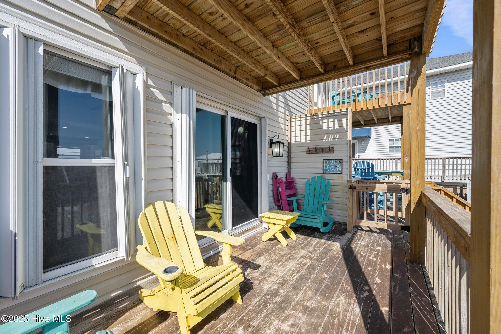 100493847 | Photo 38