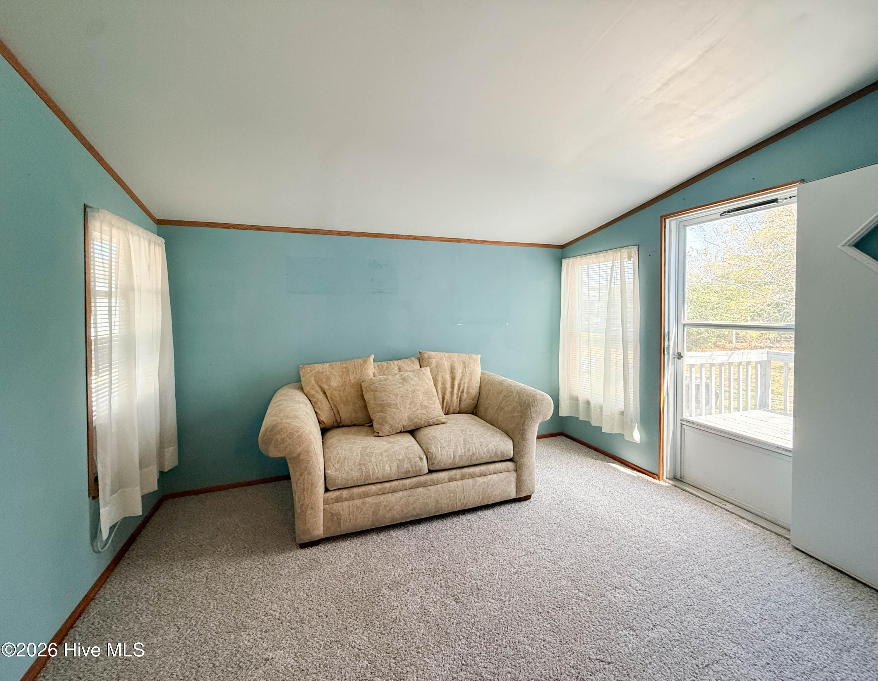 100563984 | Photo 26