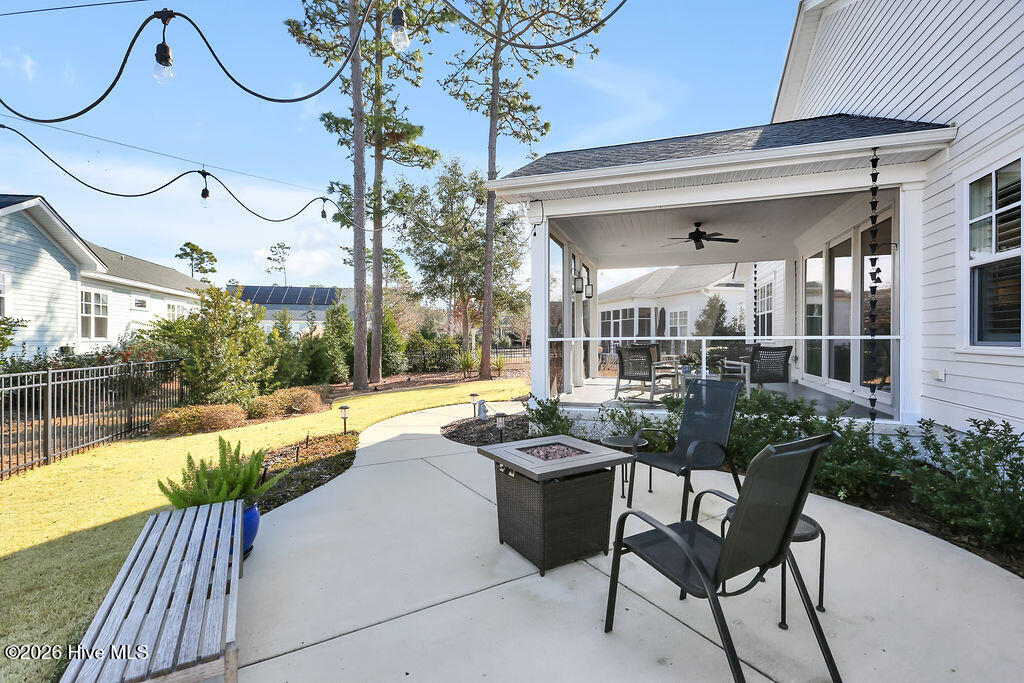 100553460 | Photo 35