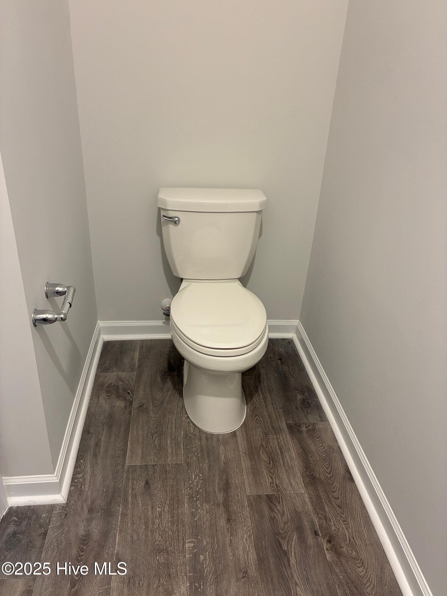 100543140 | Photo 22