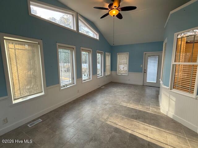 100554830 | Photo 29