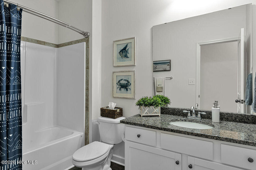 100552779 | Photo 40